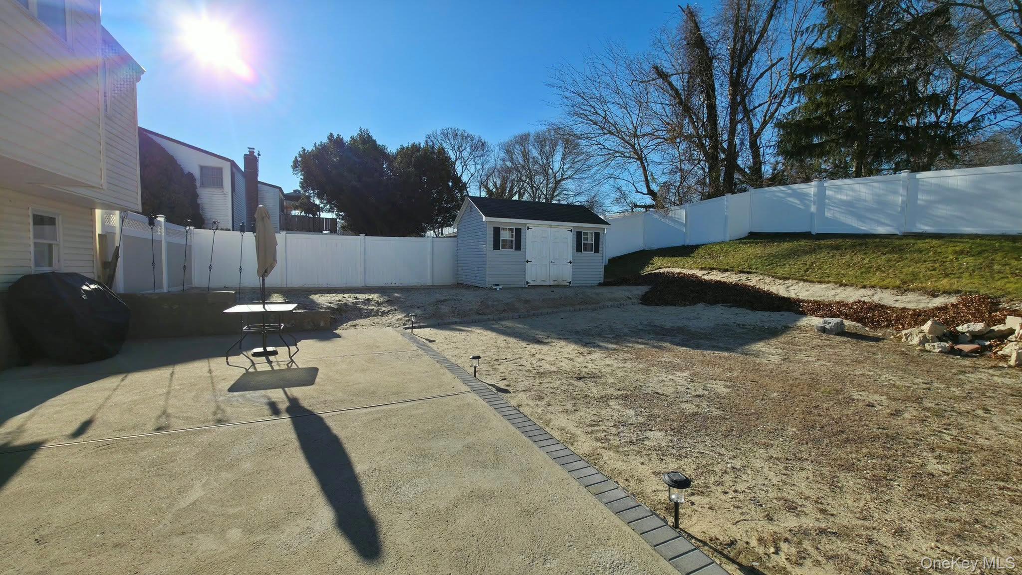 #19 photo, 4 Willow Street, सफ़ोक काउंटी Selden , NY 11784