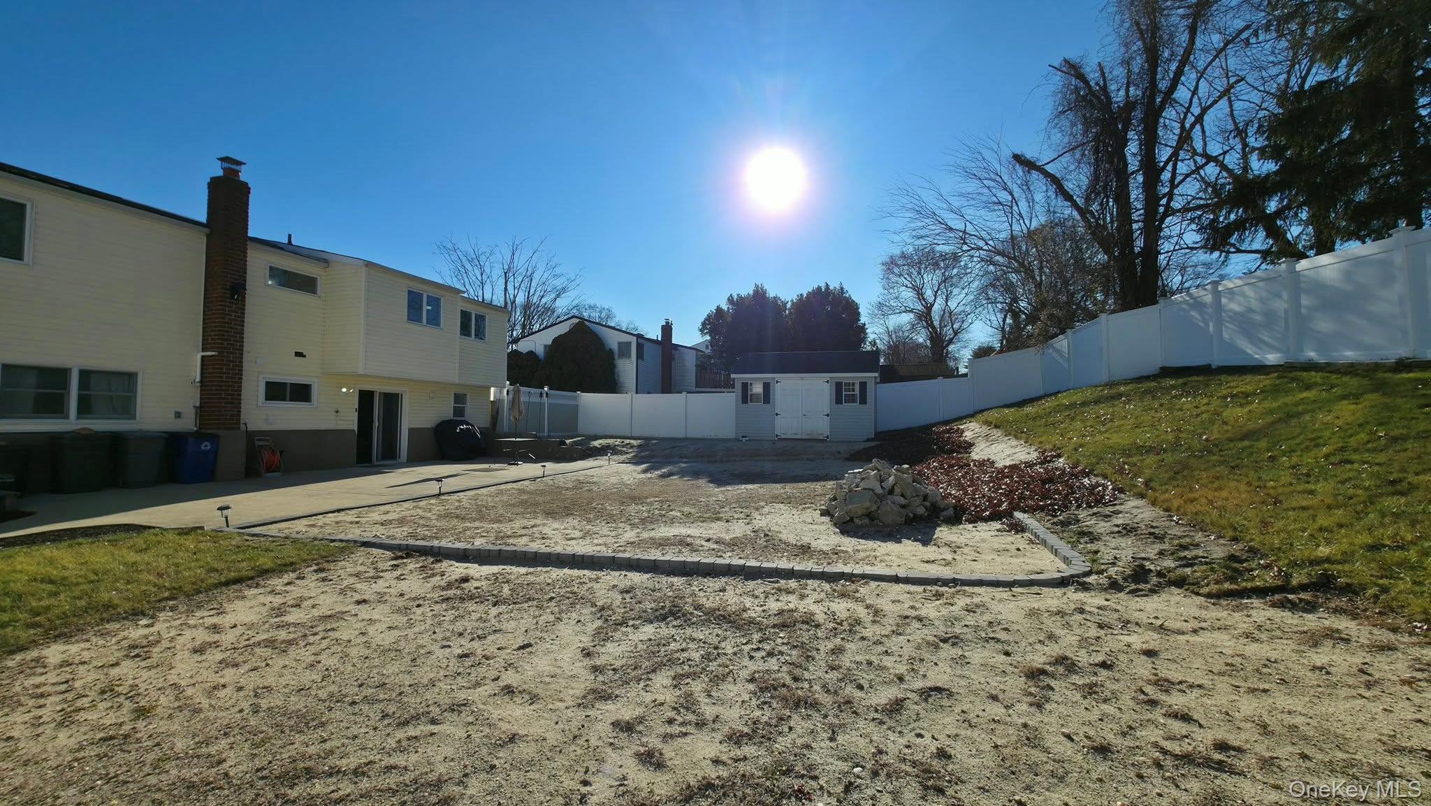 #20 photo, 4 Willow Street, सफ़ोक काउंटी Selden , NY 11784