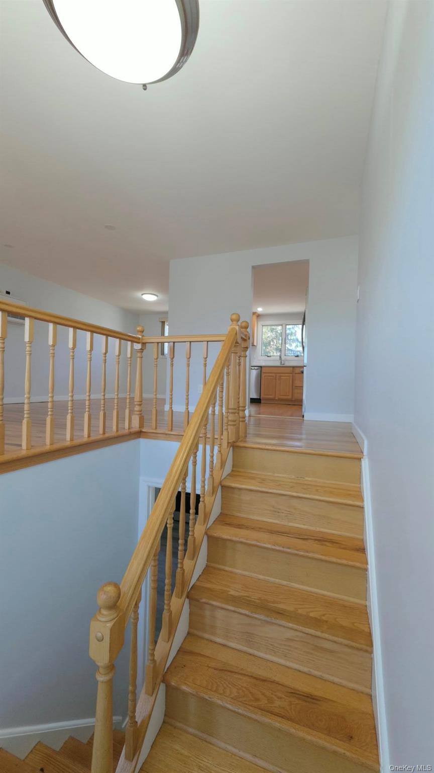 #9 photo, 4 Willow Street, सफ़ोक काउंटी Selden , NY 11784