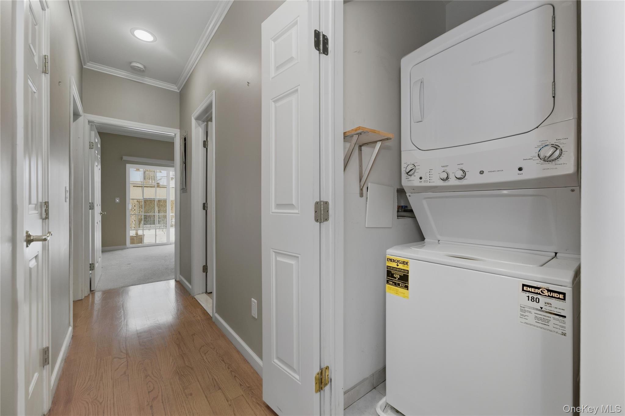 #15 photo, 434 Autumn Drive, 롱 아일랜드 East Meadow , NY 11554