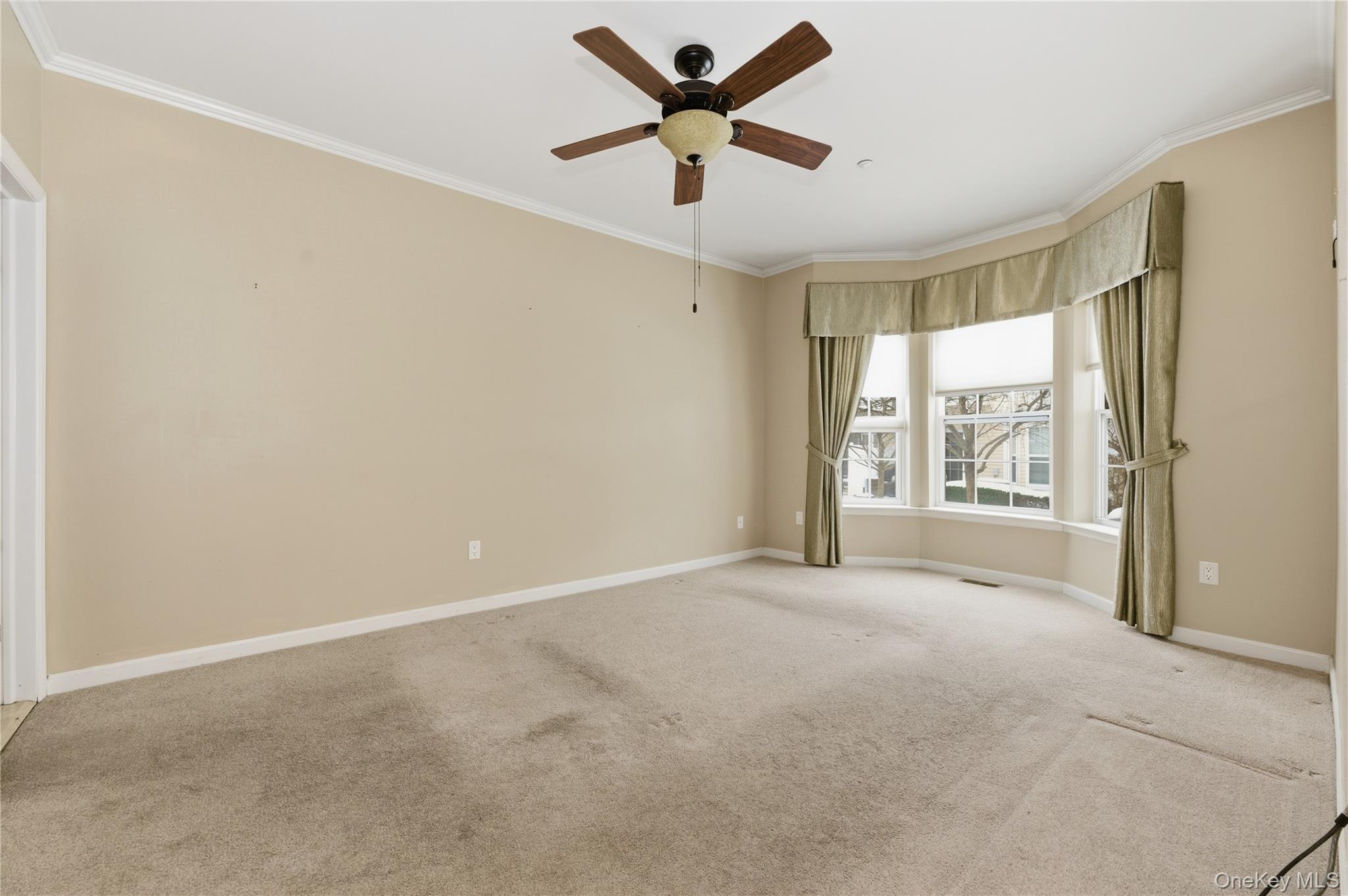 #16 photo, 434 Autumn Drive, 롱 아일랜드 East Meadow , NY 11554