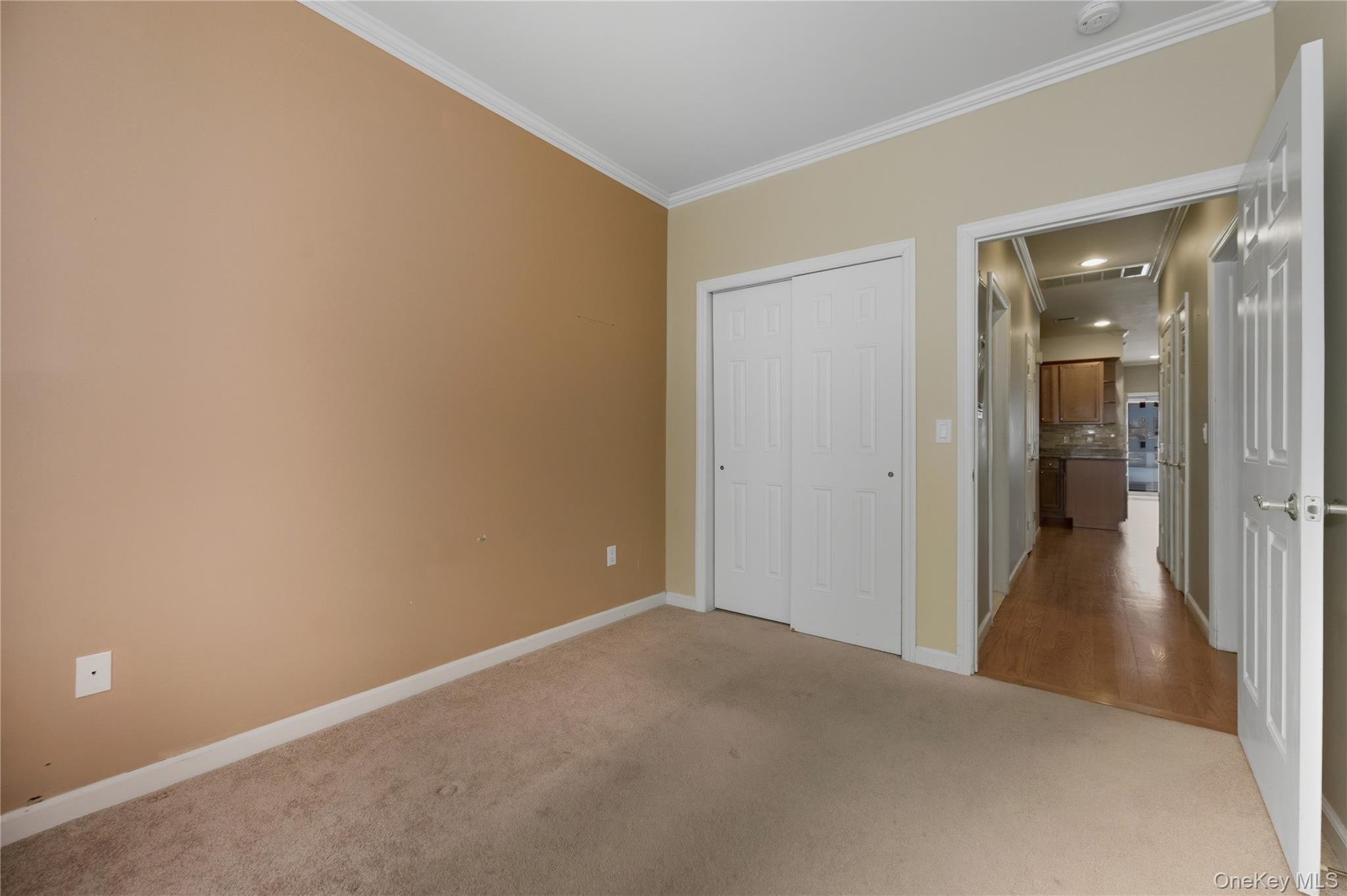 #20 photo, 434 Autumn Drive, 롱 아일랜드 East Meadow , NY 11554