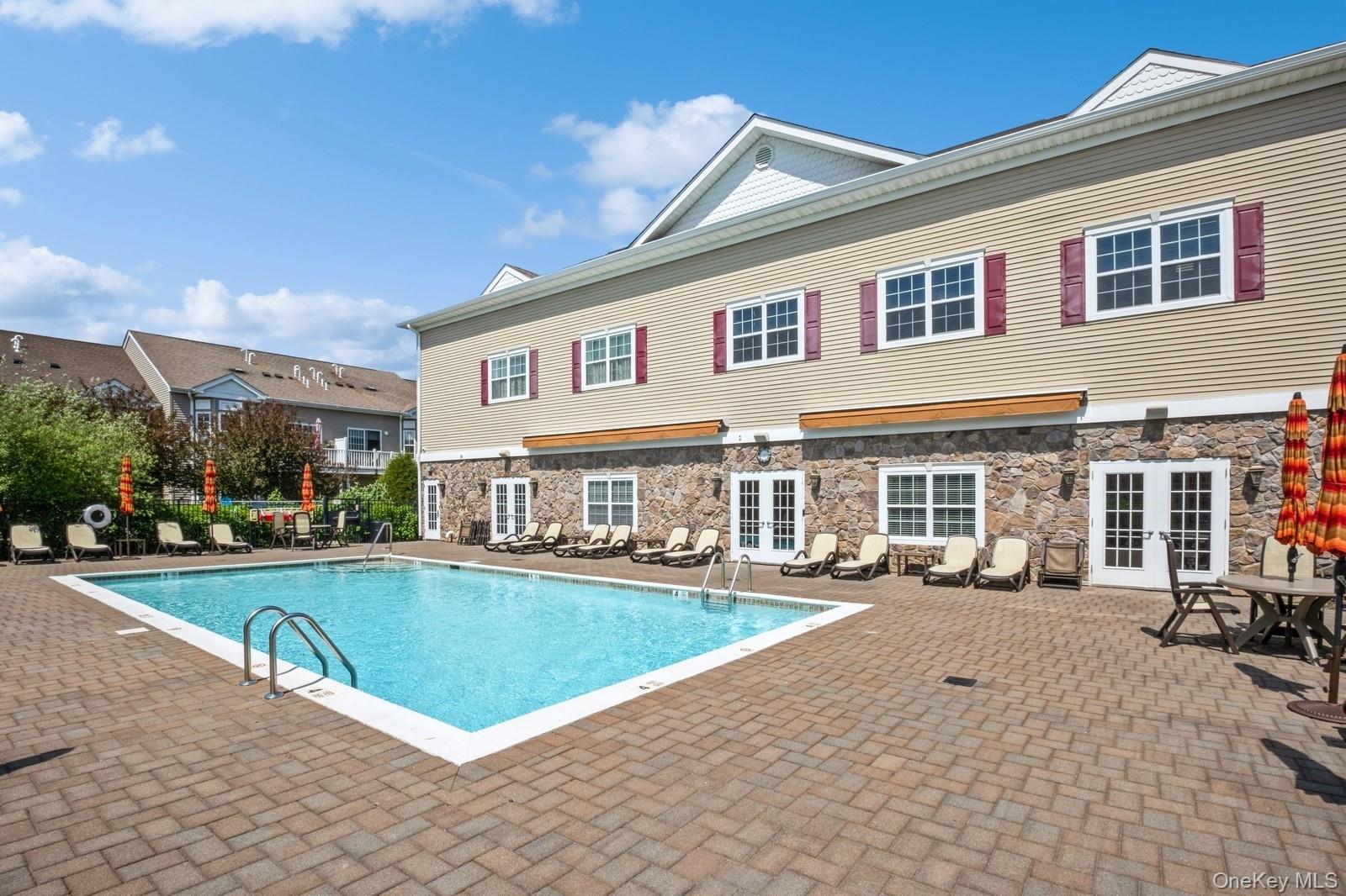 #5 photo, 434 Autumn Drive, 롱 아일랜드 East Meadow , NY 11554