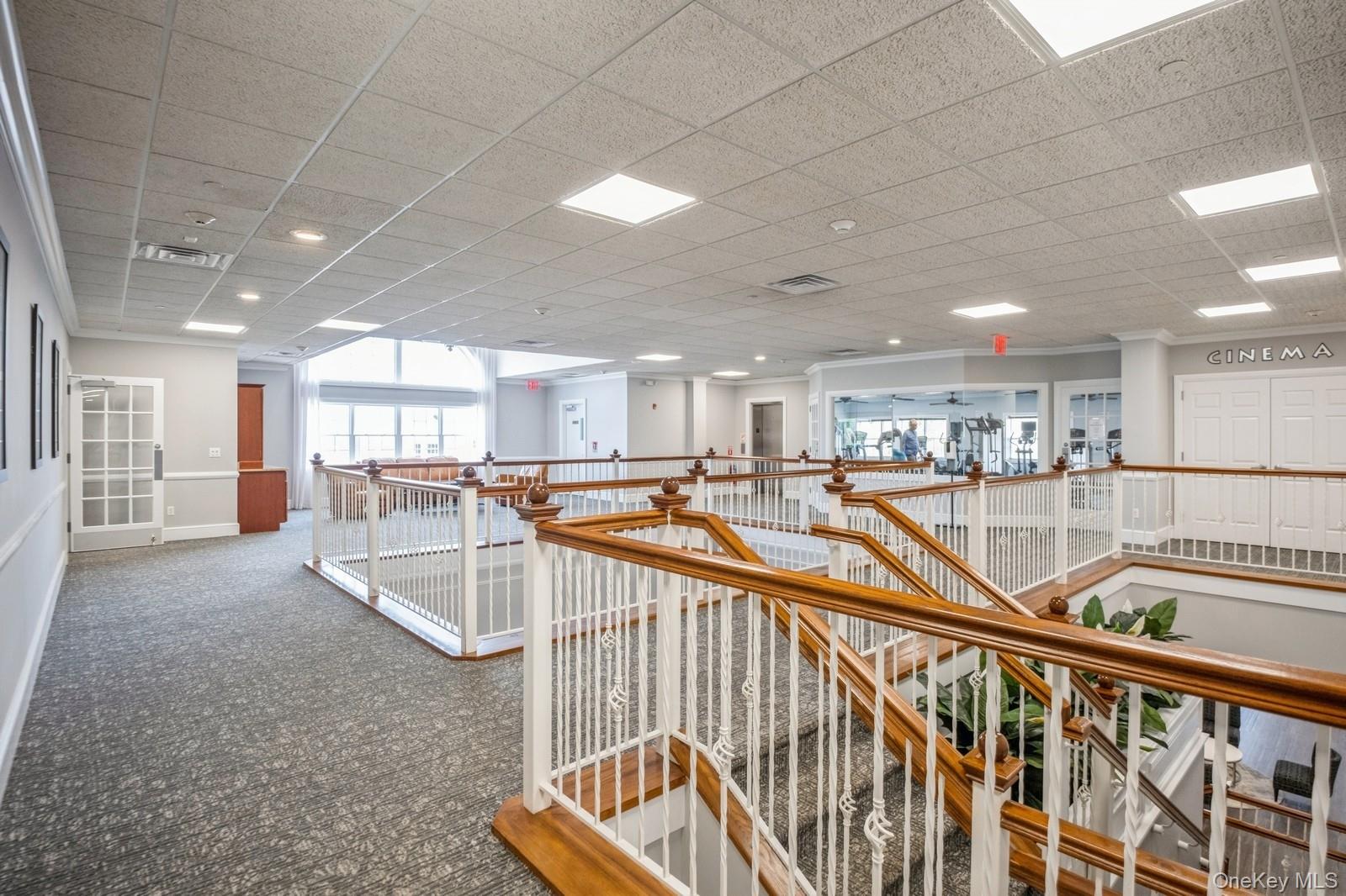 #8 photo, 434 Autumn Drive, 롱 아일랜드 East Meadow , NY 11554