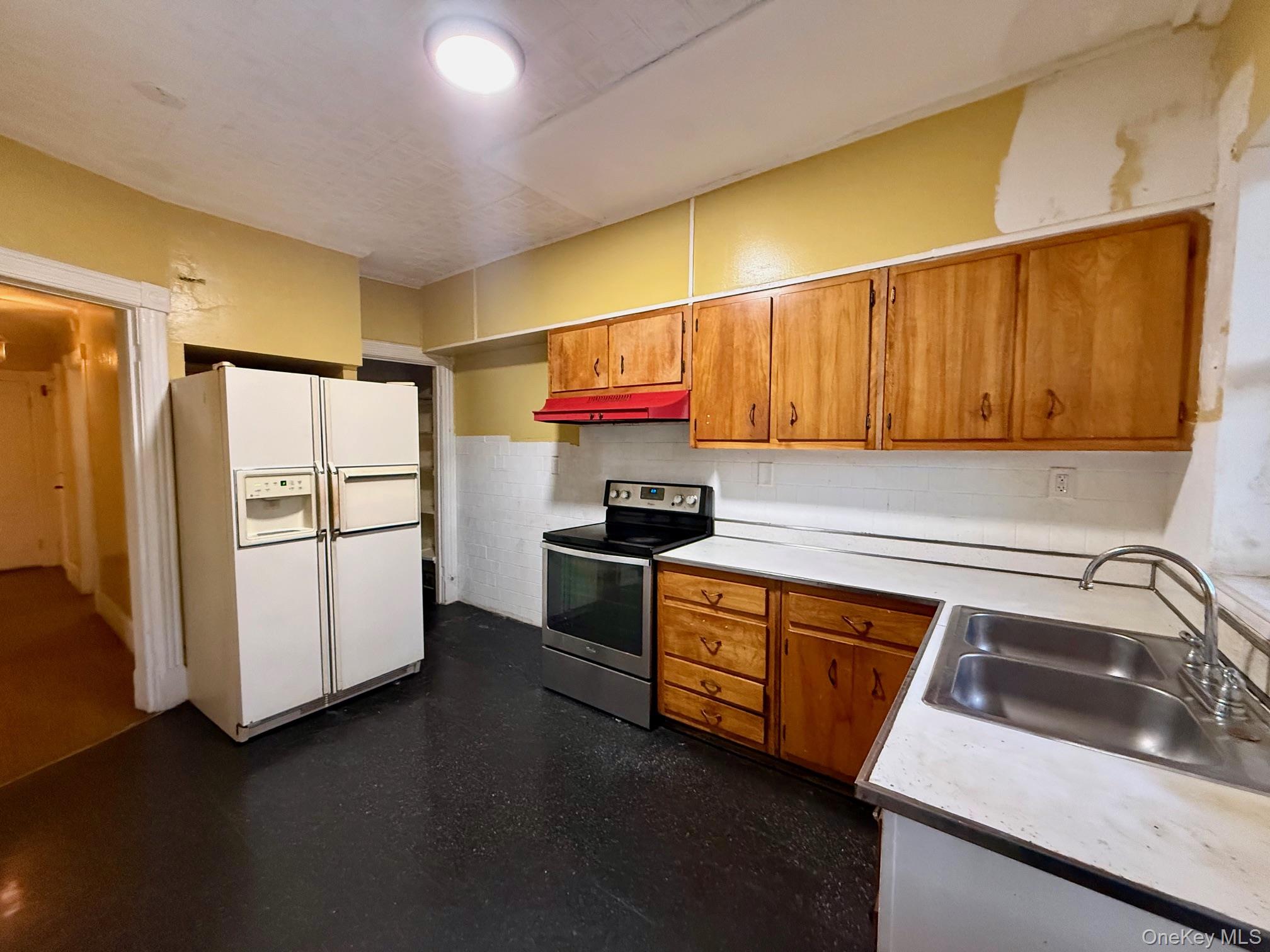 #10 photo, 16 Lutheran Street, Newburgh , NY 12550