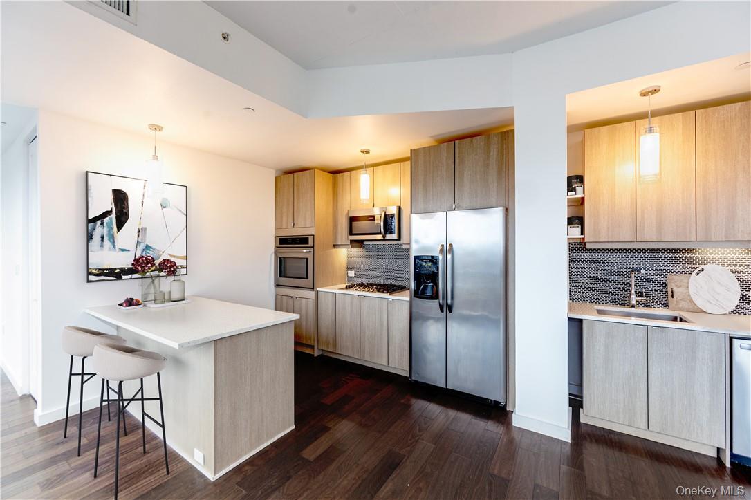 #5 photo, 250 S Central Park Avenue, Hartsdale , NY 10530