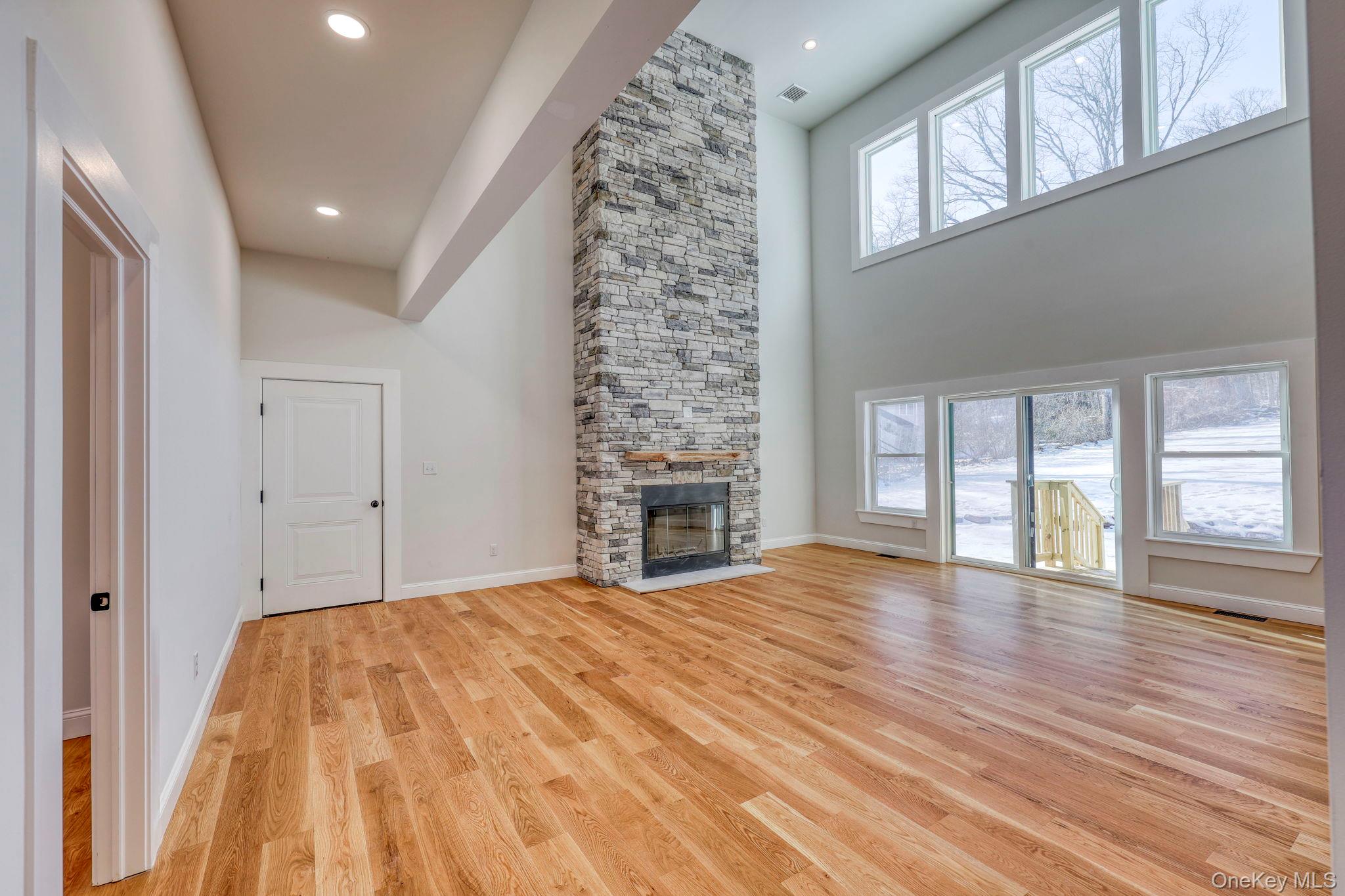 #9 photo, 133 W Mombasha Road, 뉴욕주 Monroe , NY 10950