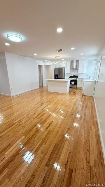 #6 photo, 151-28 24th Road, 뉴욕퀸즈 Whitestone , NY 11357