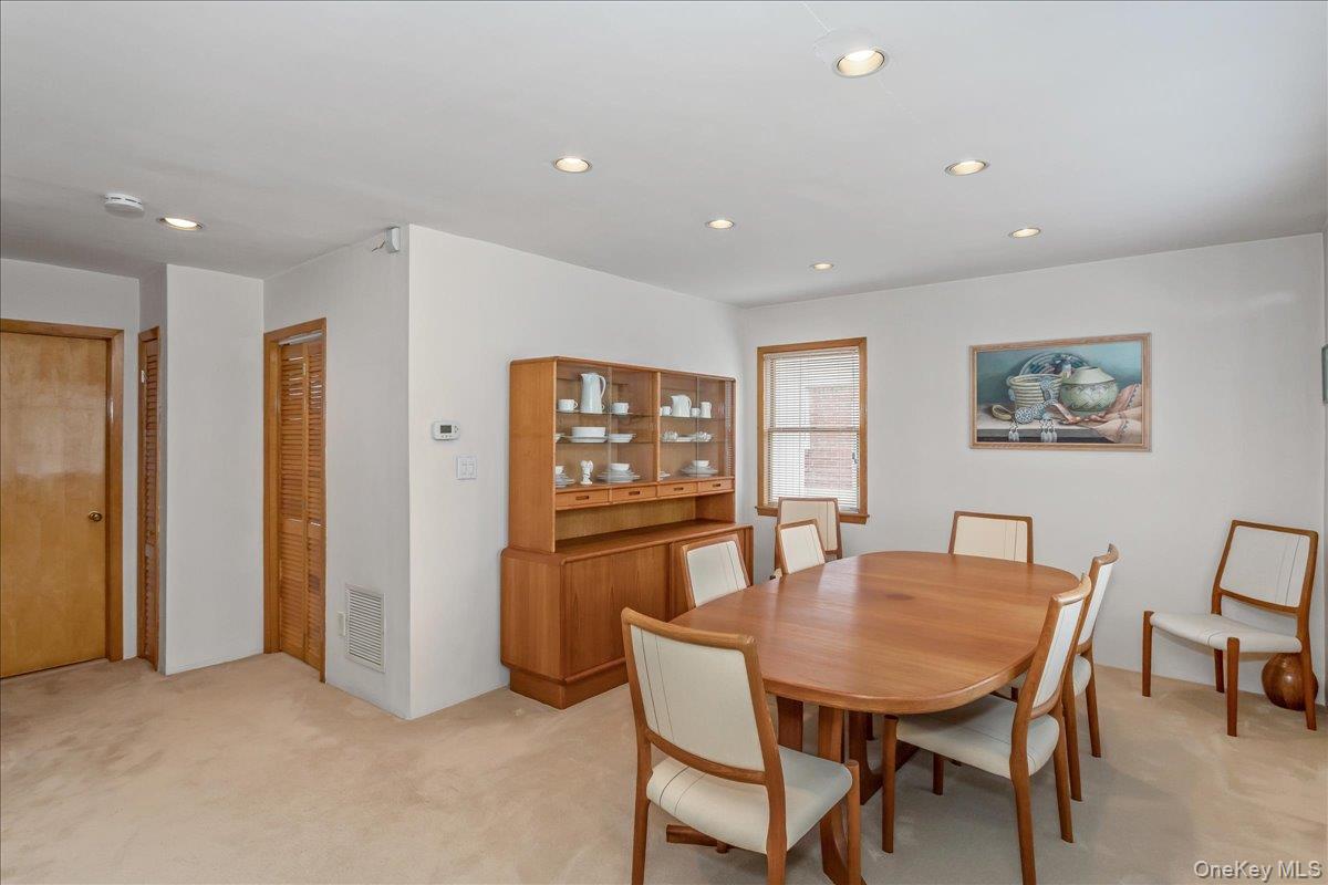 #8 photo, 175 Primrose Drive, 롱 아일랜드 North New Hyde Park , NY 11040