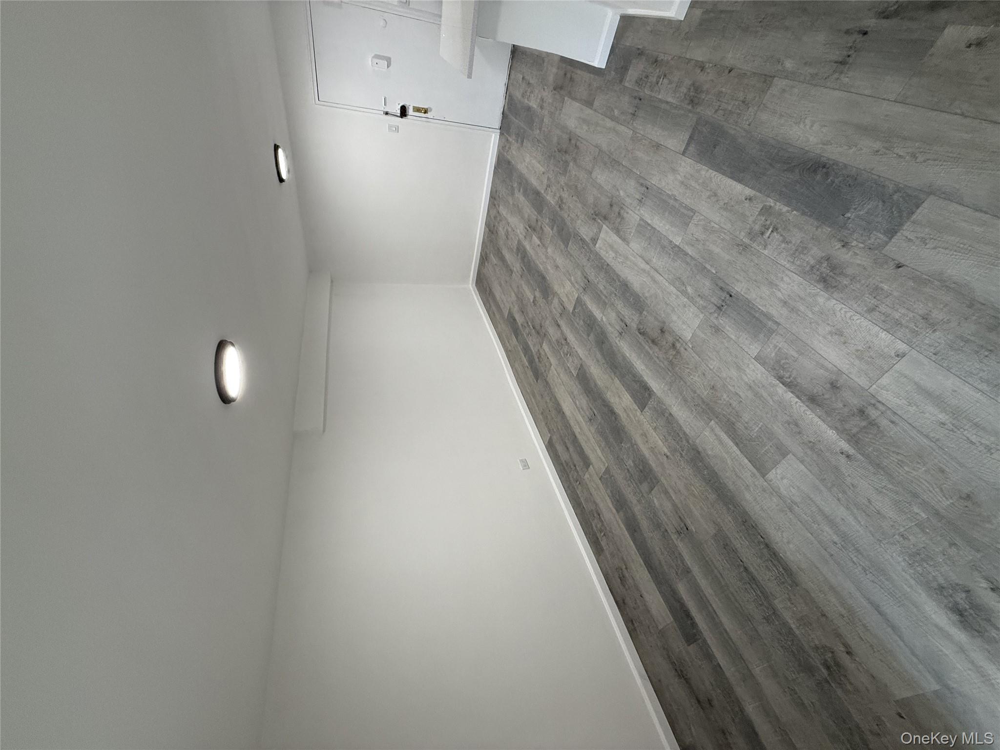 #6 photo, 42-26 81 Street, Куинс ‖ Elmhurst , NY 11373