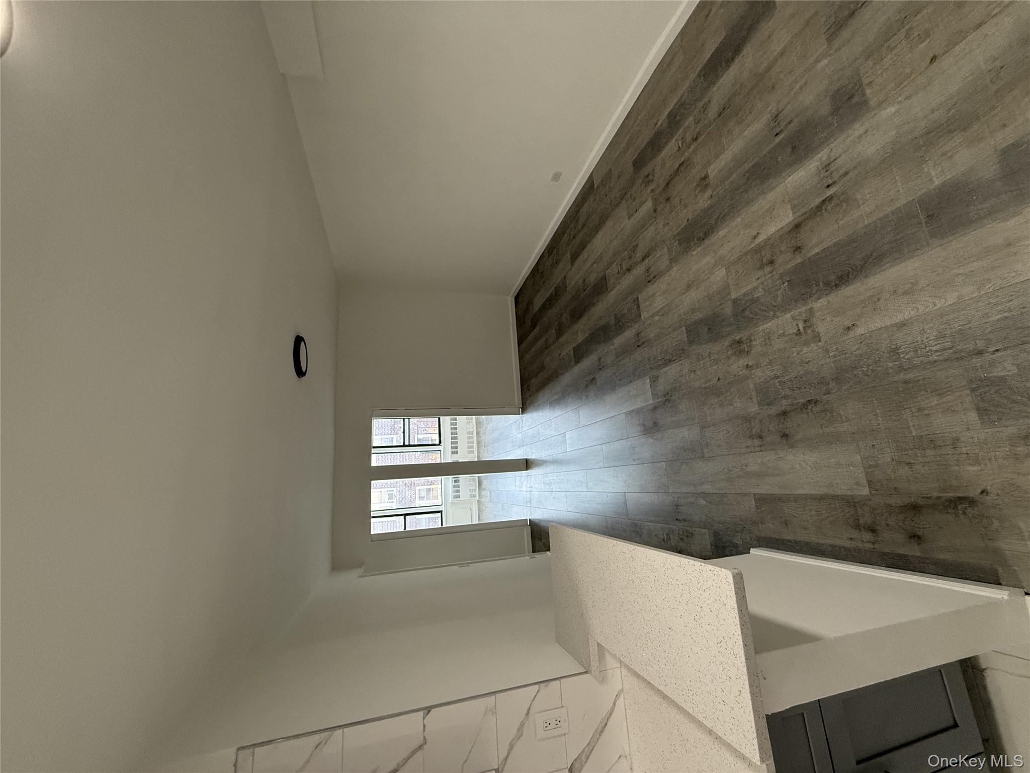 #8 photo, 42-26 81 Street, Куинс ‖ Elmhurst , NY 11373