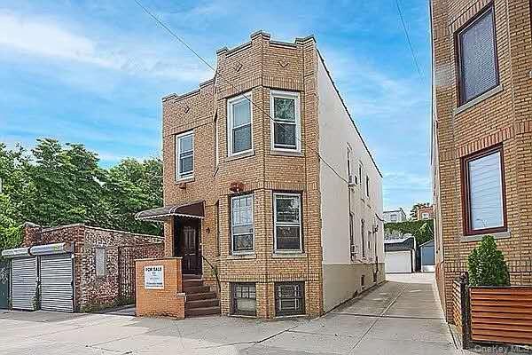 #2 photo, 6456 Woodbine Street, Ridgewood , NY 11385