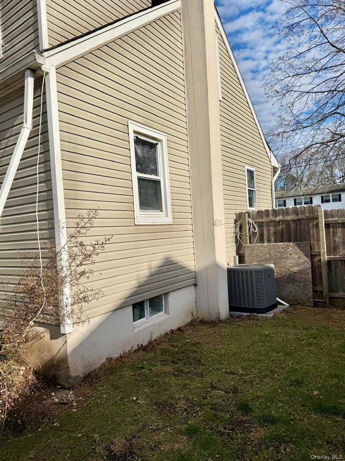 #4 photo, 359 Wellwood Drive, Shirley , NY 11967