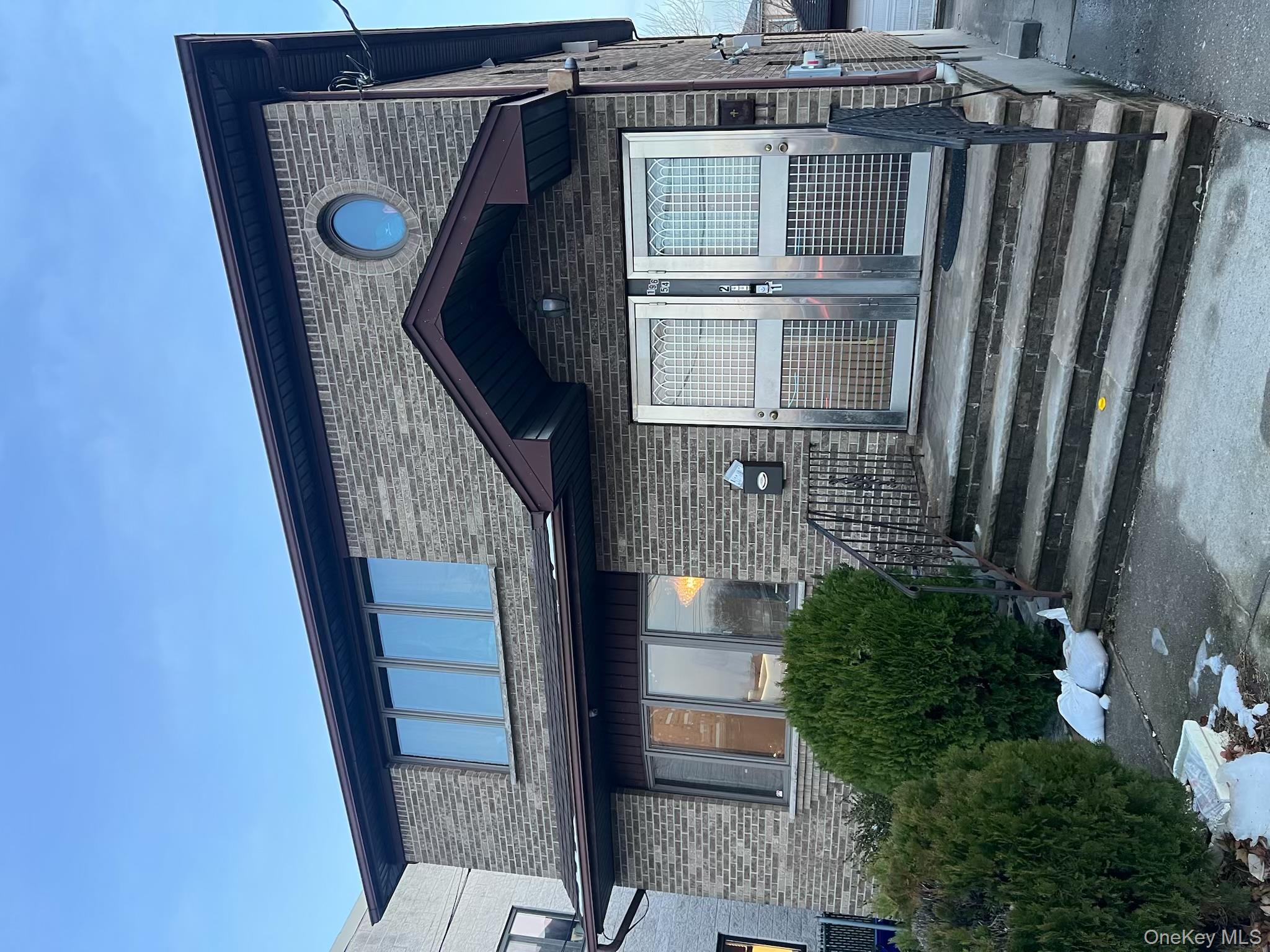 #1 photo, 19654 44th Avenue, कुईंस Flushing , NY 11358