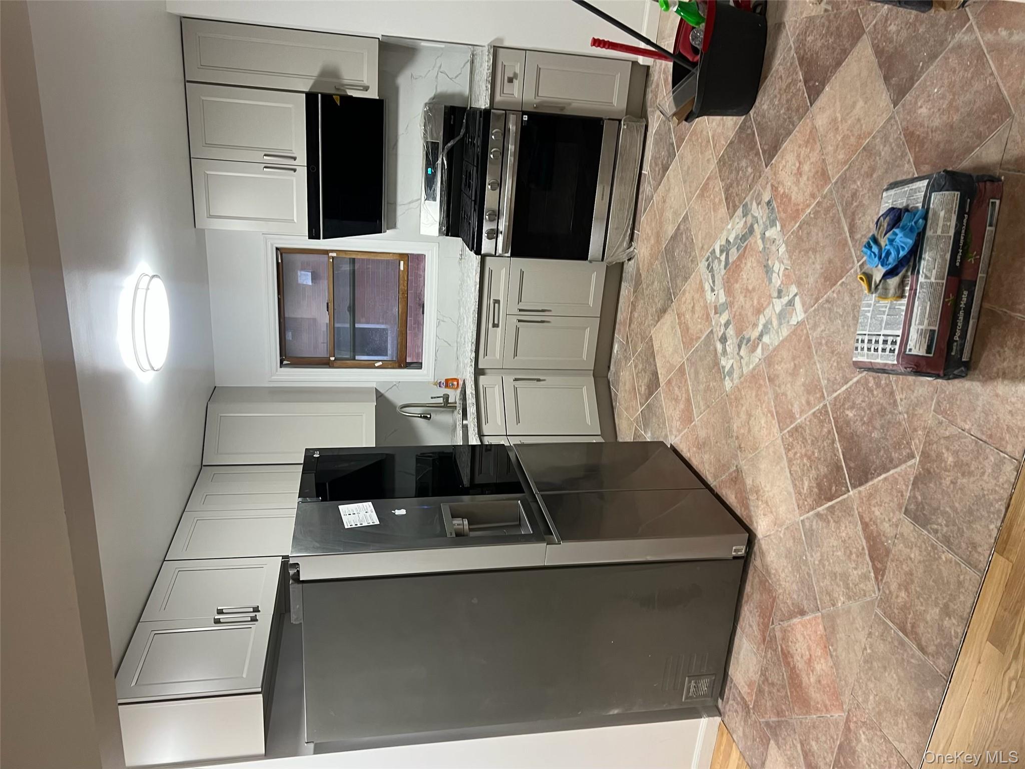 #2 photo, 19654 44th Avenue, कुईंस Flushing , NY 11358