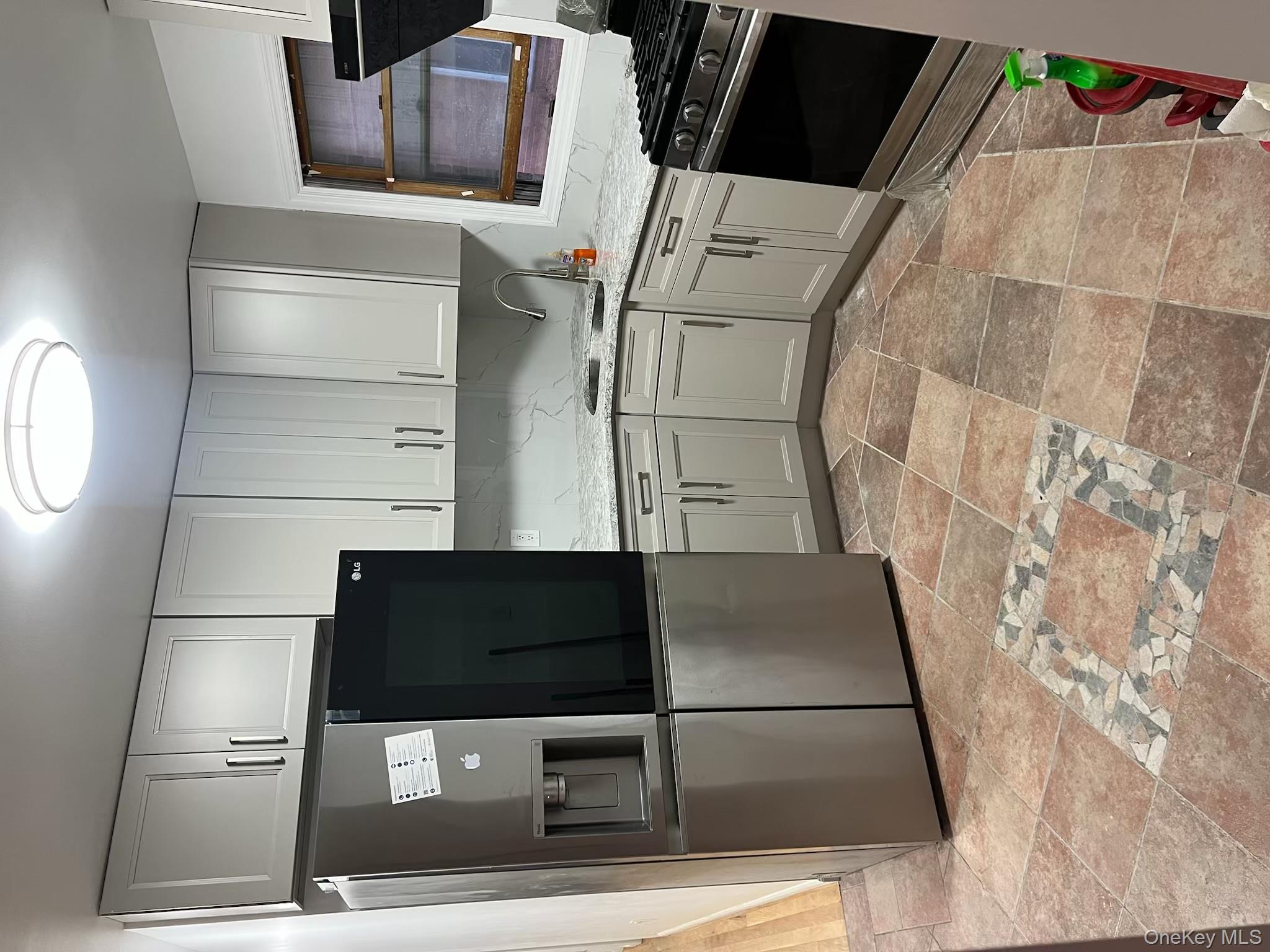 #3 photo, 19654 44th Avenue, कुईंस Flushing , NY 11358