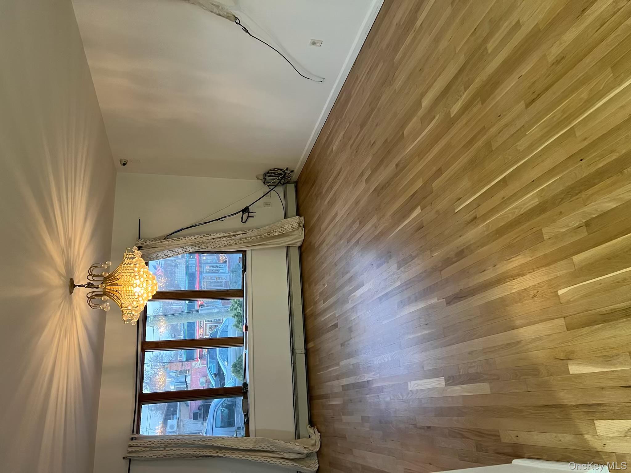 #7 photo, 19654 44th Avenue, कुईंस Flushing , NY 11358