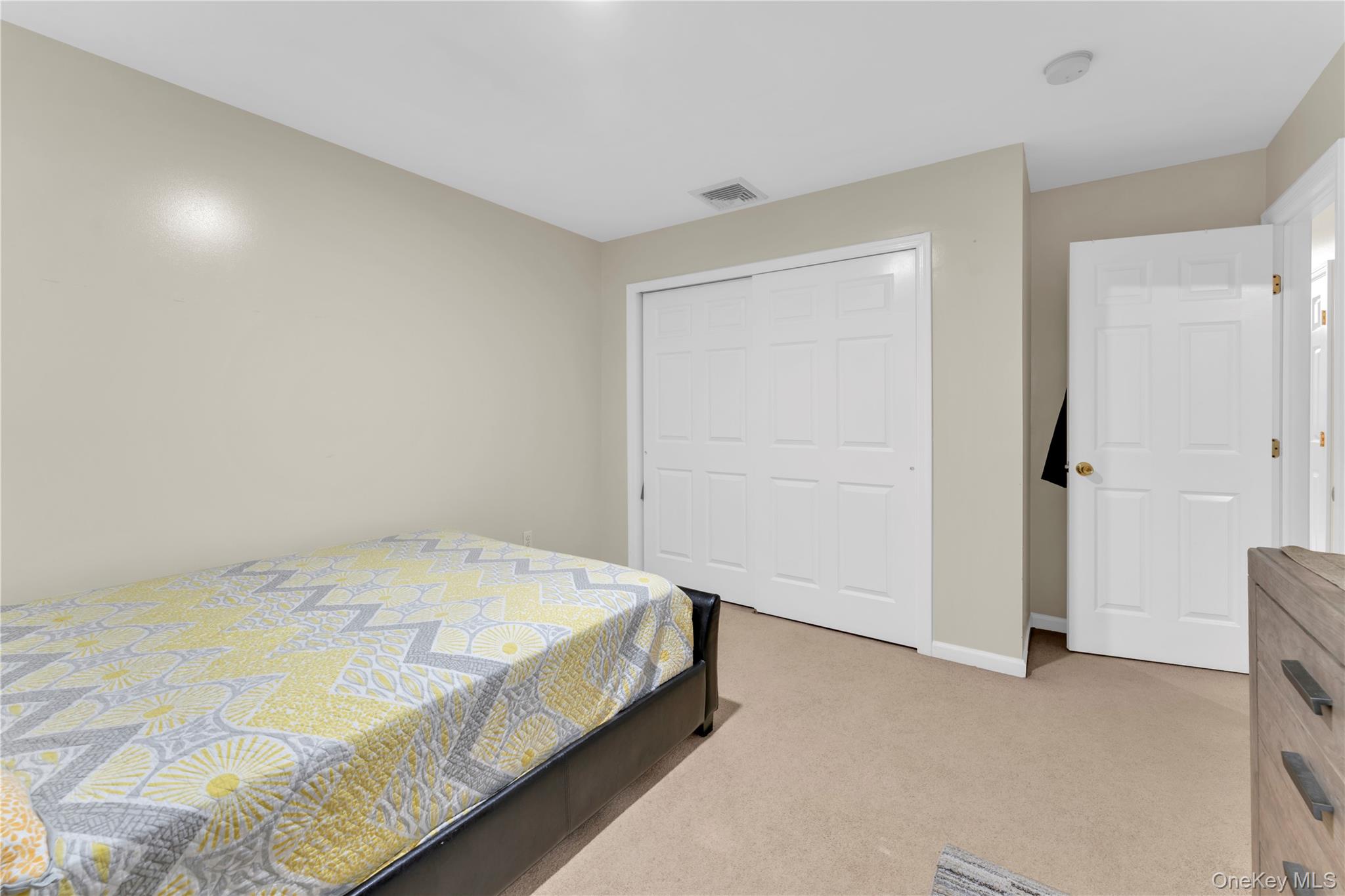 #11 photo, 51 Atlantic Avenue, 롱 아일랜드 Freeport , NY 11520