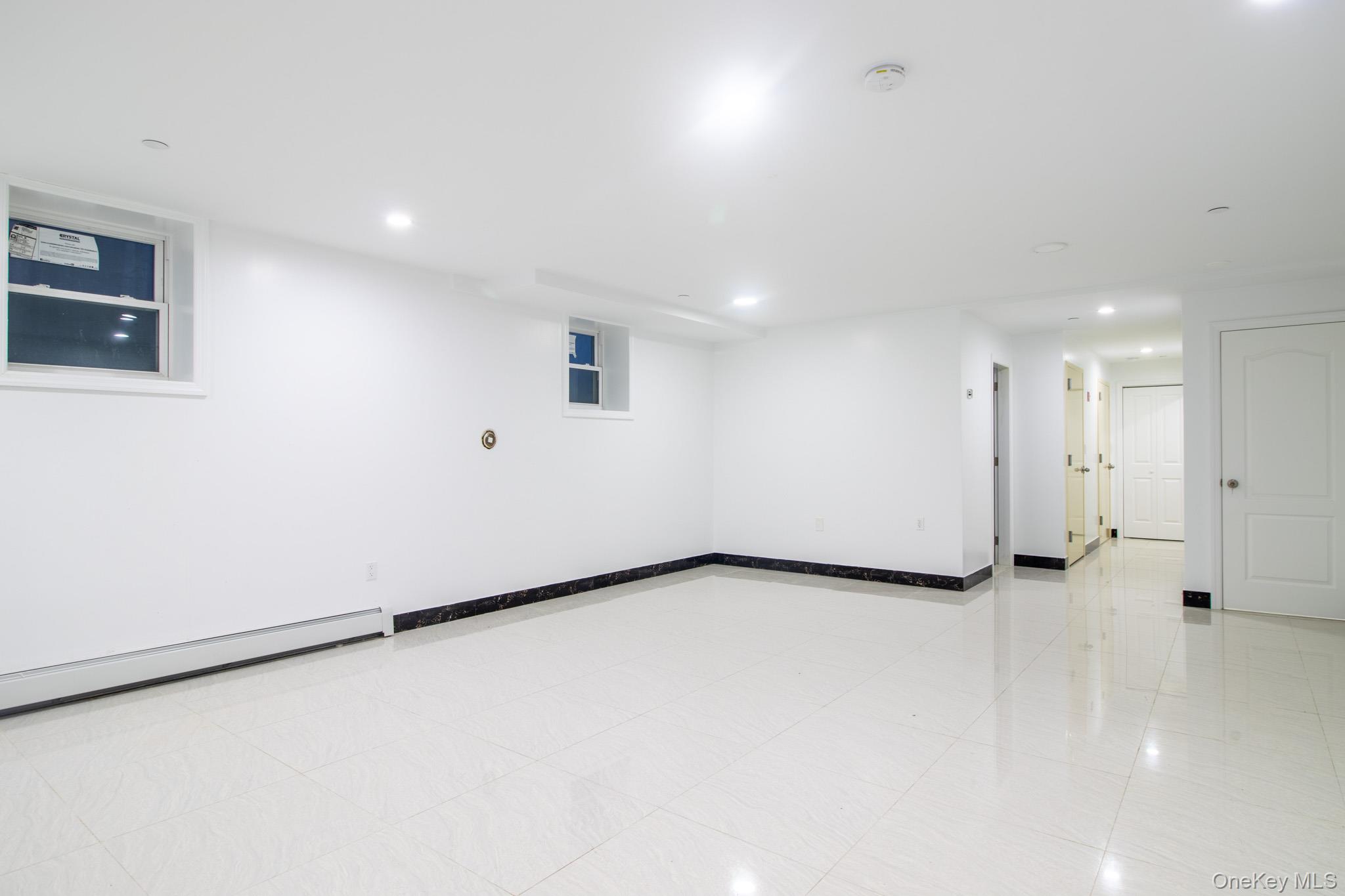 #16 photo, 924 129th Street, 뉴욕퀸즈 College Point , NY 11356