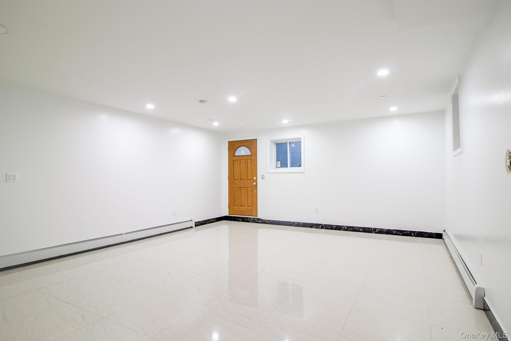 #17 photo, 924 129th Street, 뉴욕퀸즈 College Point , NY 11356