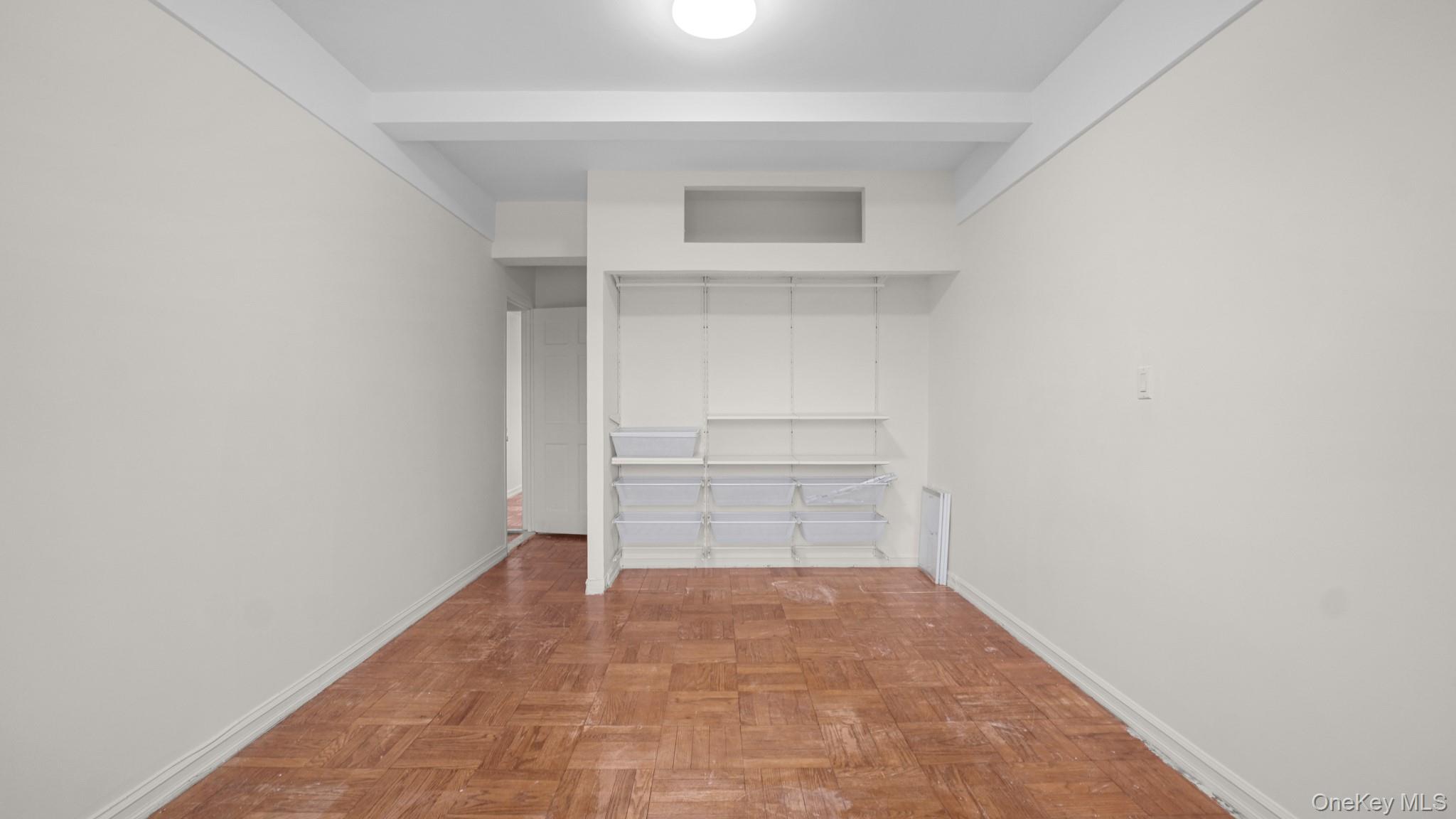 #7 photo, 2220 E Tremont Avenue, Бронкс ‖ Bronx , NY 10462