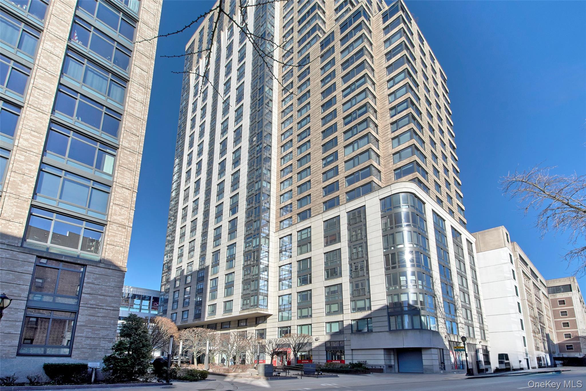 #10 photo, 10 City Place, White Plains , NY 10601