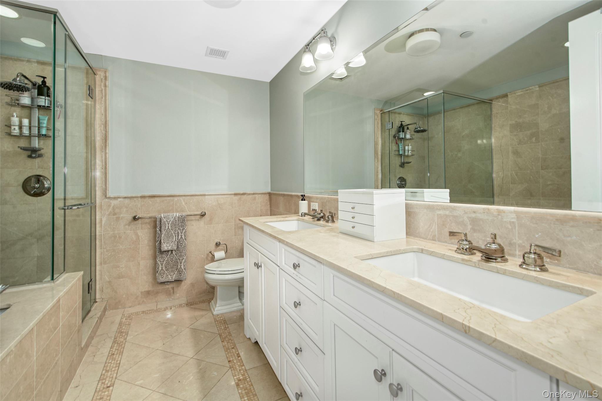 #18 photo, 10 City Place, White Plains , NY 10601