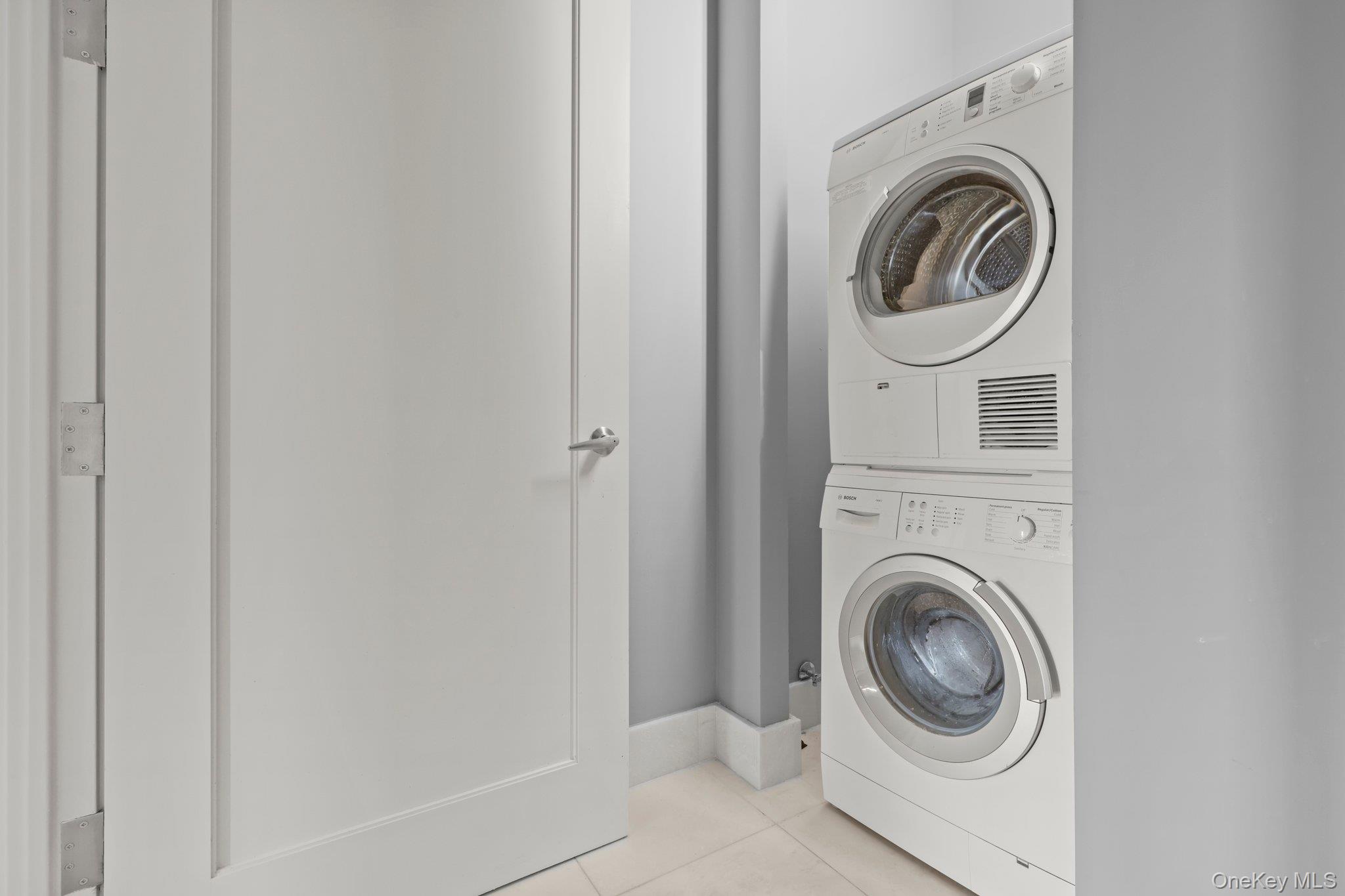 #10 photo, 701 Ridge Hill Boulevard, Yonkers , NY 10710