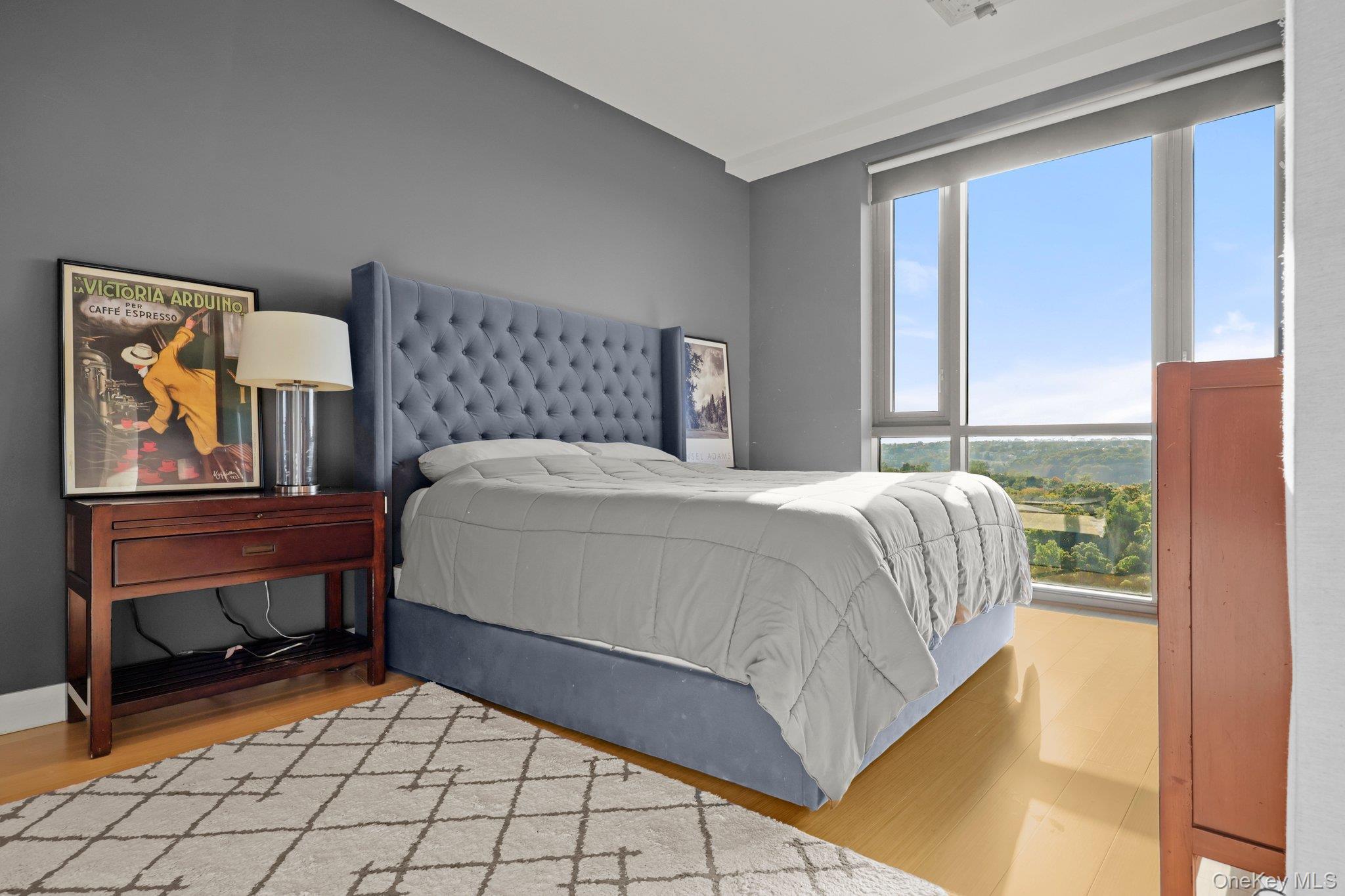 #11 photo, 701 Ridge Hill Boulevard, Yonkers , NY 10710