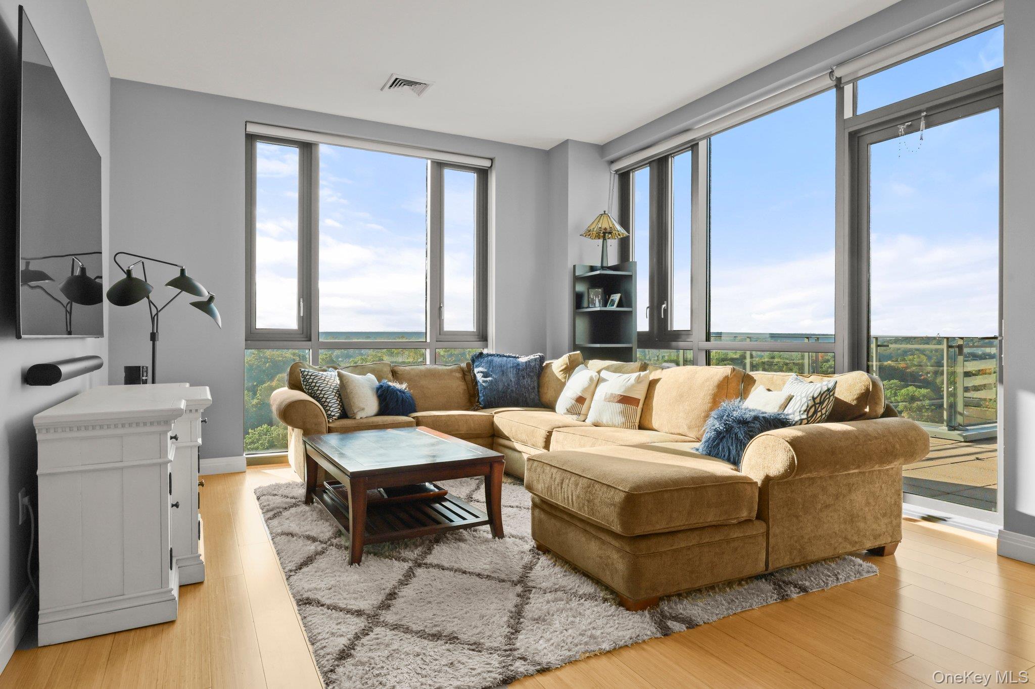 #2 photo, 701 Ridge Hill Boulevard, Yonkers , NY 10710