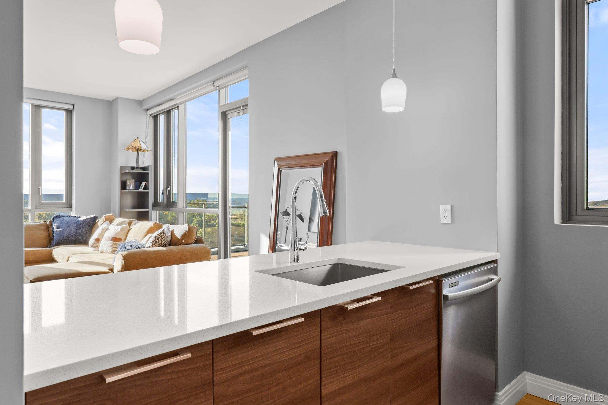 #6 photo, 701 Ridge Hill Boulevard, Yonkers , NY 10710