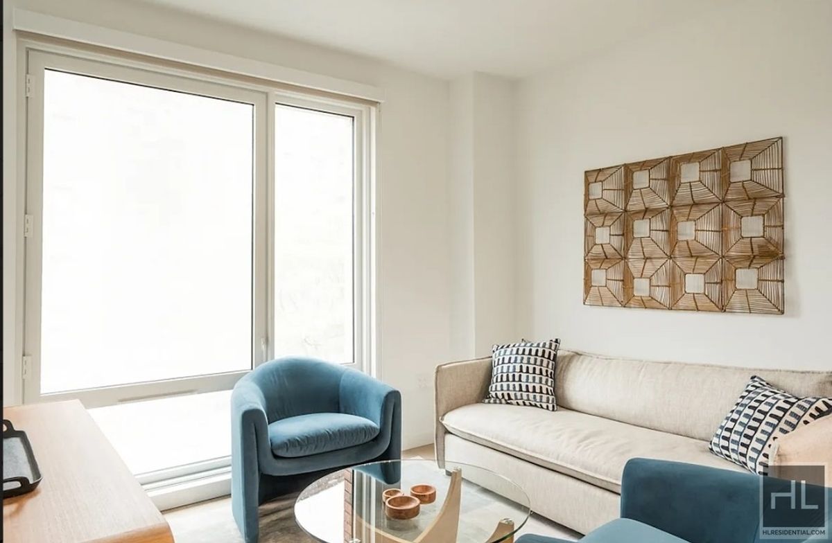 #6 photo, 975 Nostrand Avenue, ब्रुकलीन Crown Heights , NY 11225