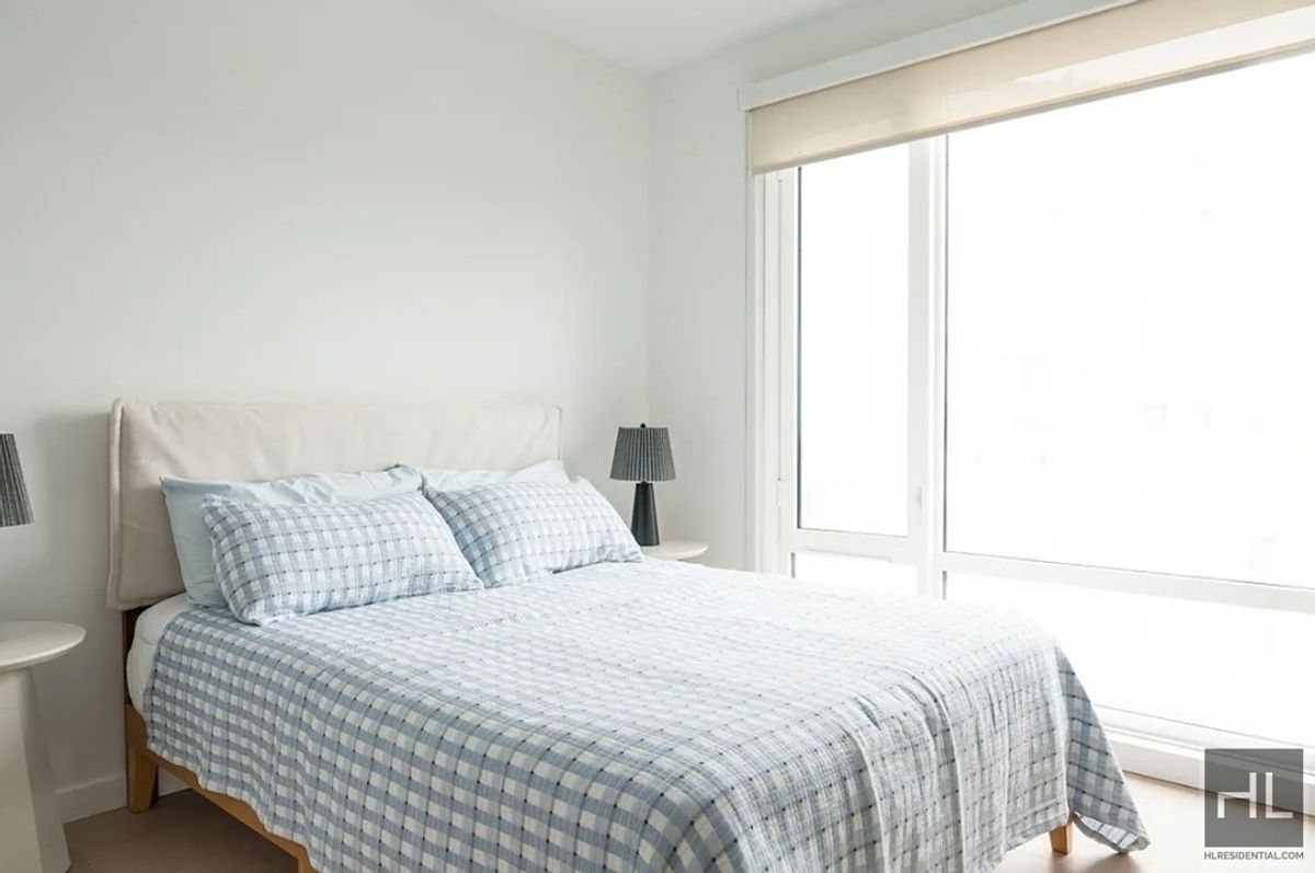 #7 photo, 975 Nostrand Avenue, ब्रुकलीन Crown Heights , NY 11225