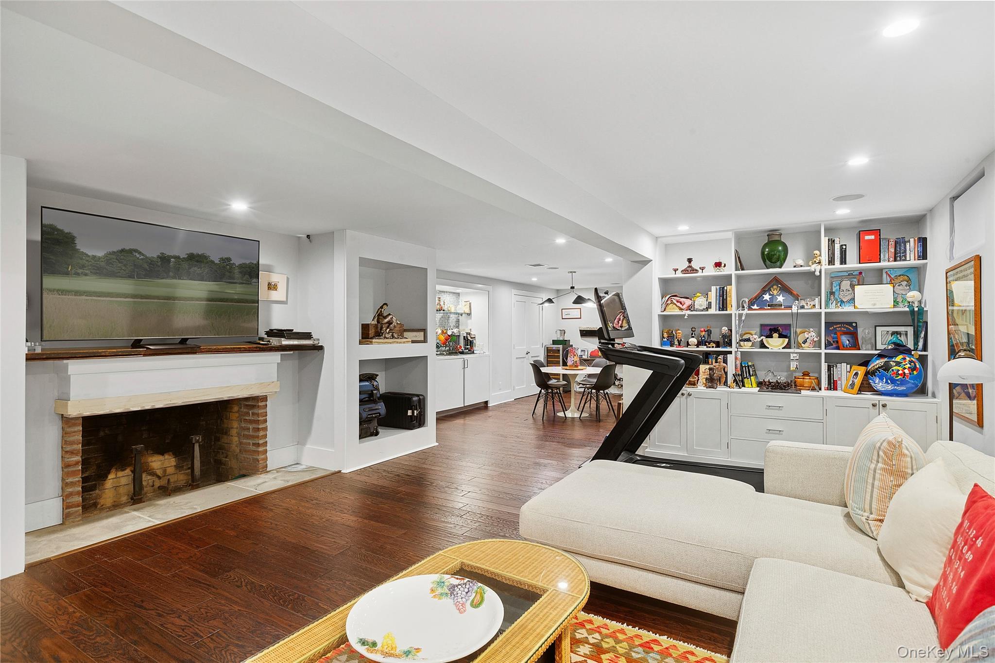 #14 photo, 68 Three Mi Hbr Hog Crk Highway, East Hampton , NY 11937