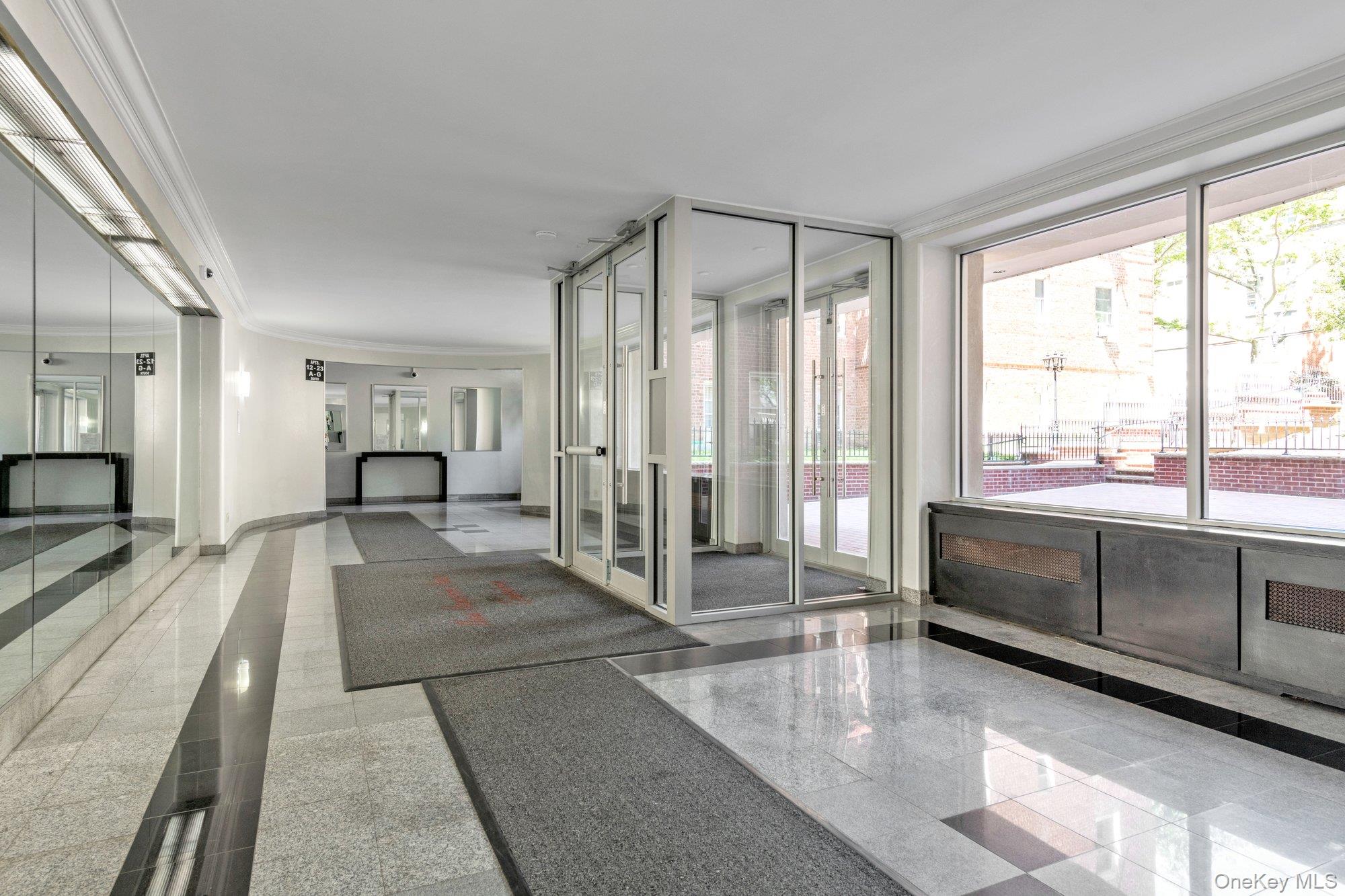 #13 photo, 63-60 102nd Street, קווינס Rego Park , NY 11374