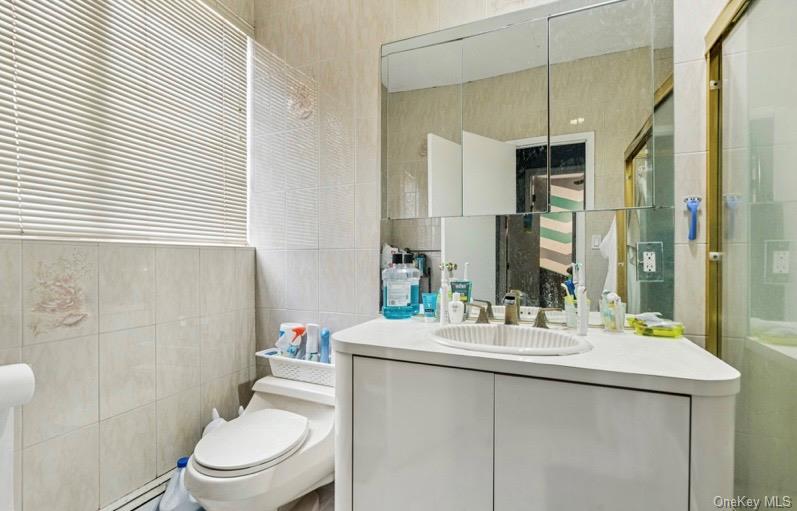 #10 photo, 575 Rica Lane, Woodmere , NY 11598