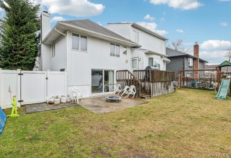 #16 photo, 575 Rica Lane, Woodmere , NY 11598