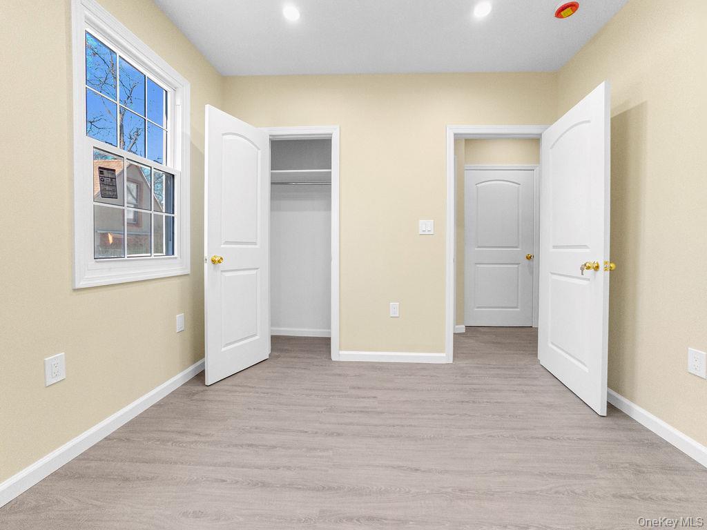 #14 photo, 11034 214th Street, קווינס Queens Village , NY 11429