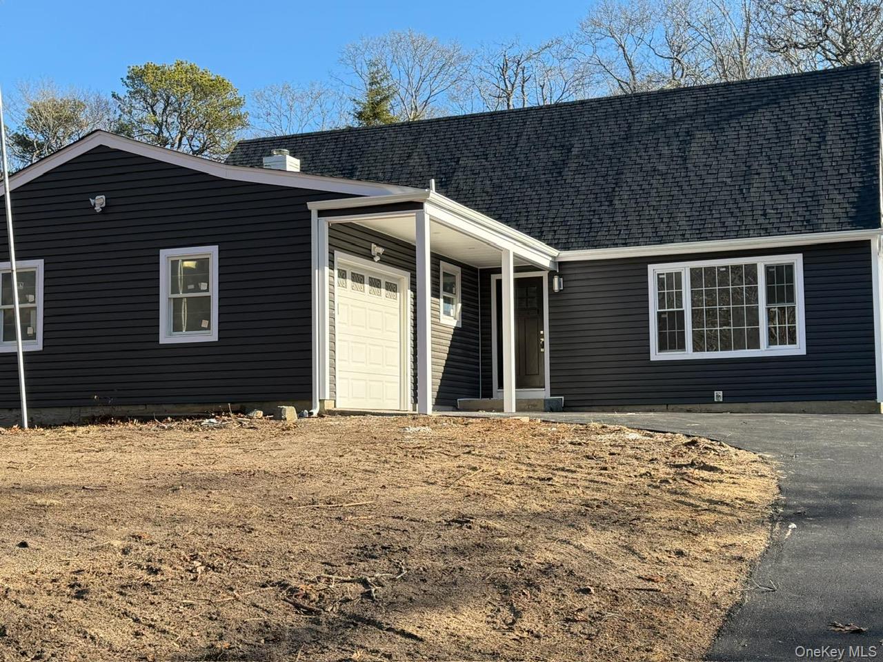 #1 photo, 321 Smith Road, 东长岛 Shirley , NY 11967