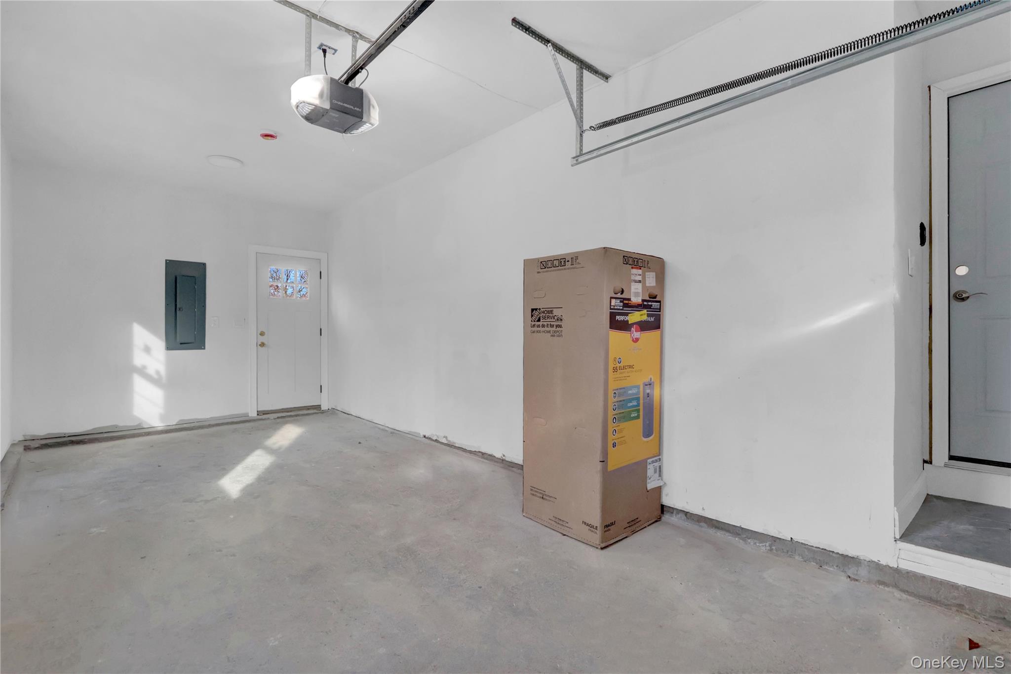 #16 photo, 321 Smith Road, Shirley , NY 11967