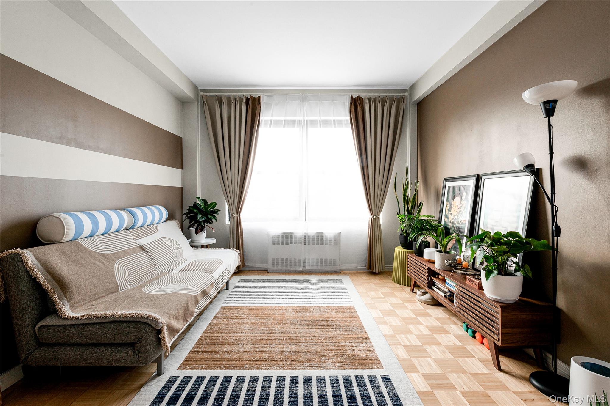 #8 photo, 64-34 102nd Street, Rego Park , NY 11374