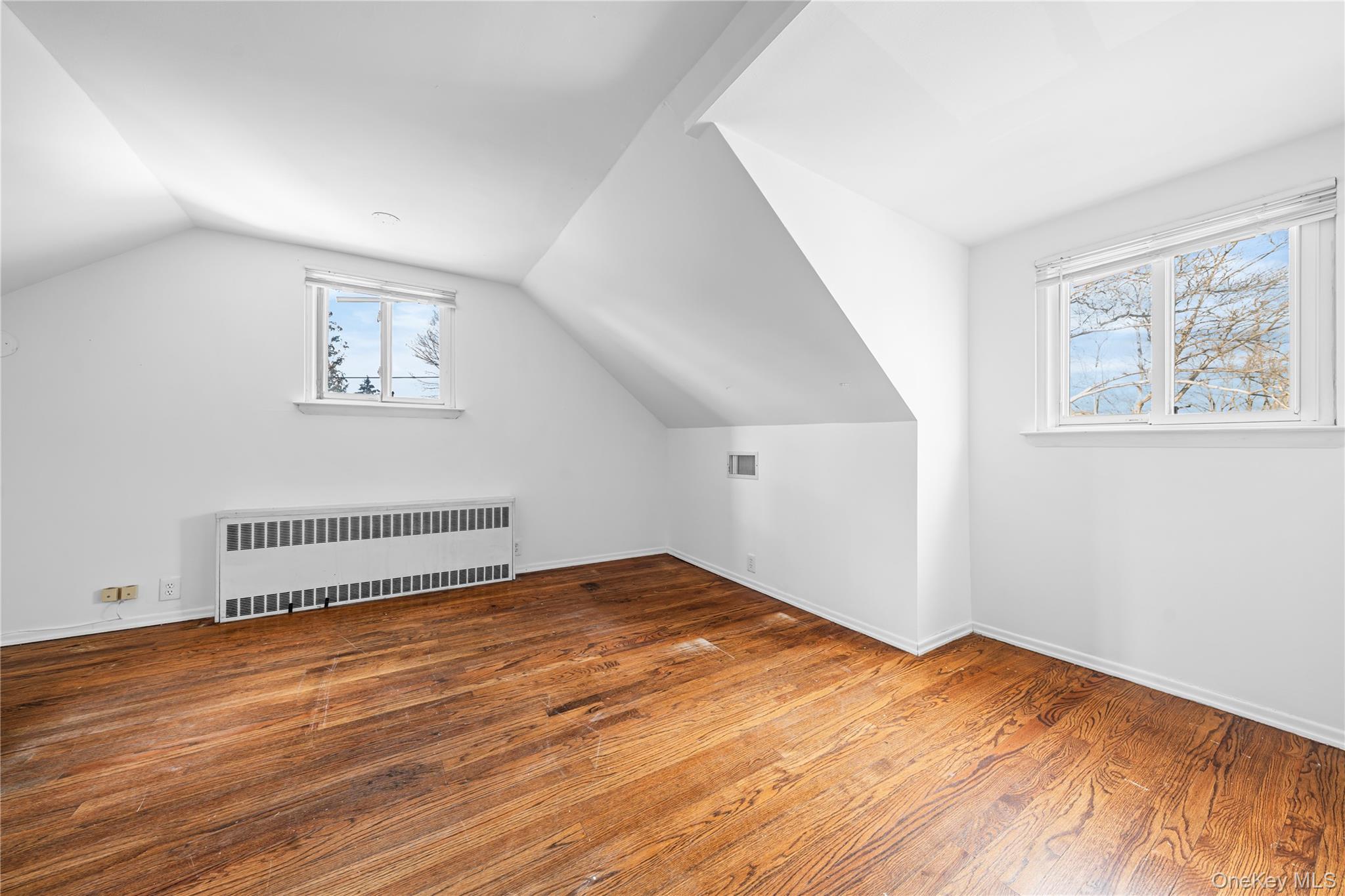 #20 photo, 28 Ellen Place, Kings Park , NY 11754