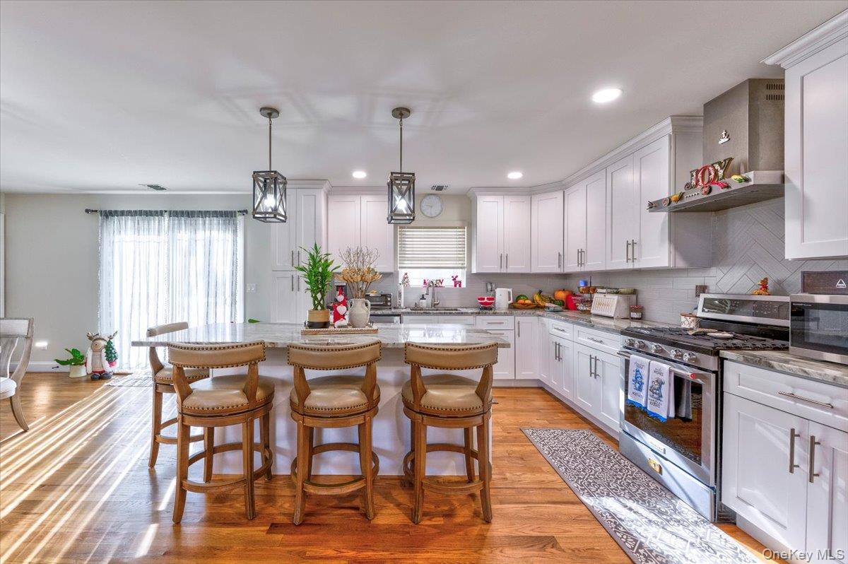 #13 photo, 468 Granny Road, 롱 아일랜드 Medford , NY 11763