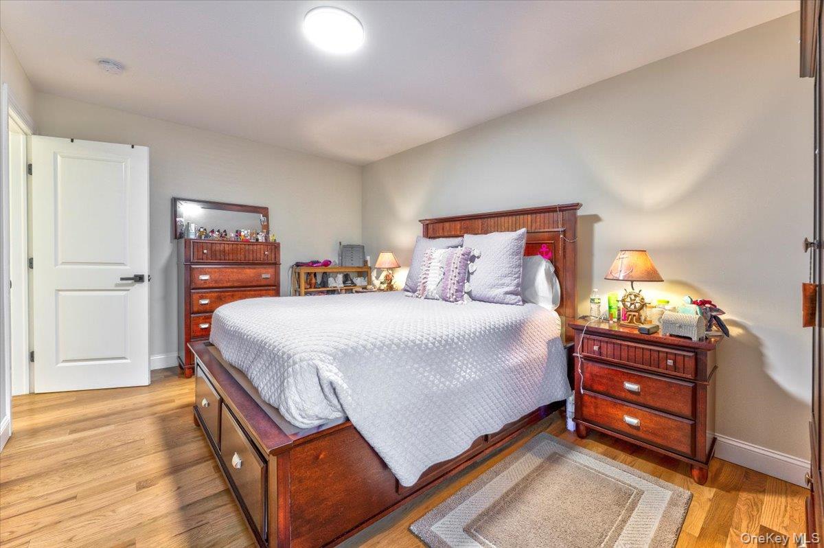 #18 photo, 468 Granny Road, 롱 아일랜드 Medford , NY 11763