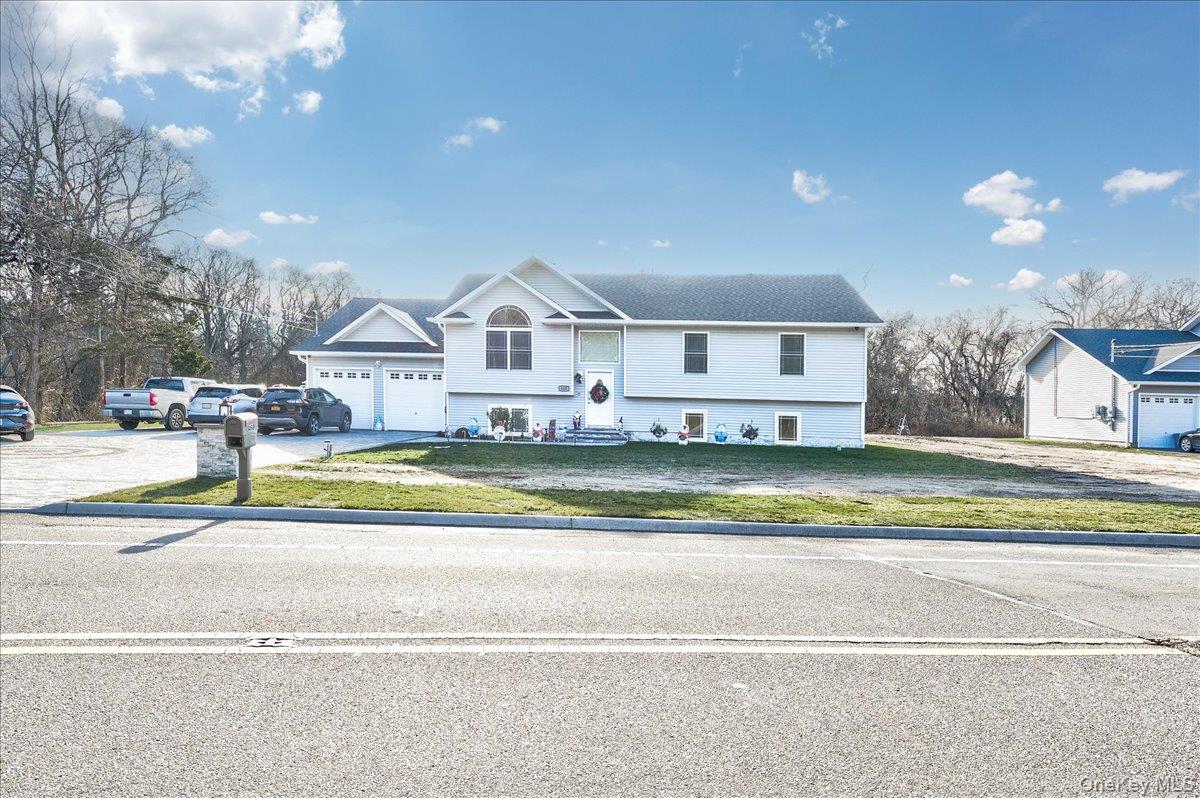 #4 photo, 468 Granny Road, 롱 아일랜드 Medford , NY 11763