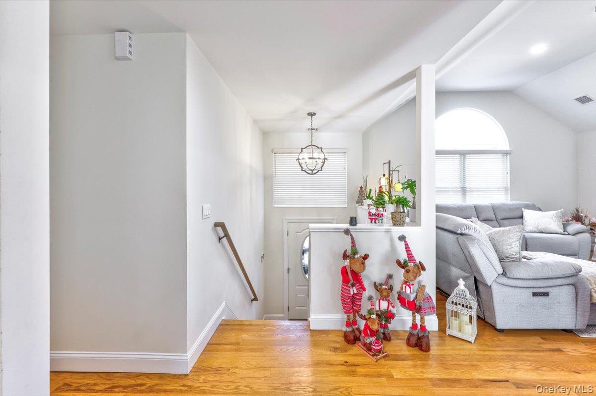 #6 photo, 468 Granny Road, 롱 아일랜드 Medford , NY 11763