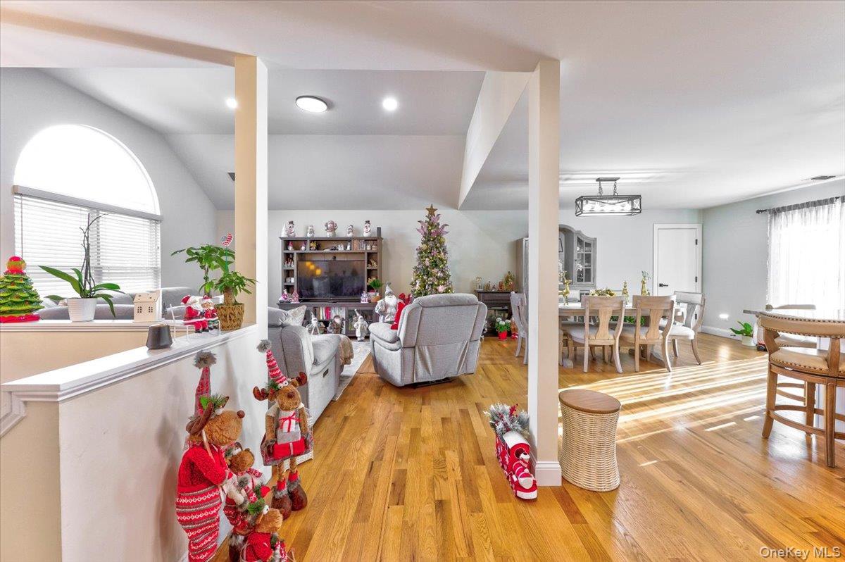 #7 photo, 468 Granny Road, 롱 아일랜드 Medford , NY 11763