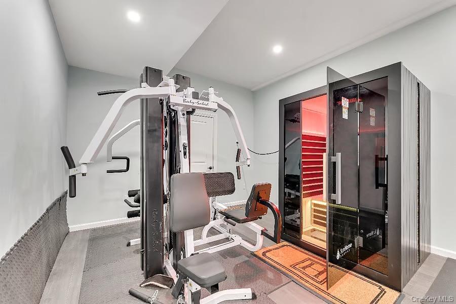 #10 photo, 33 E Potter Lane, Halesite , NY 11743