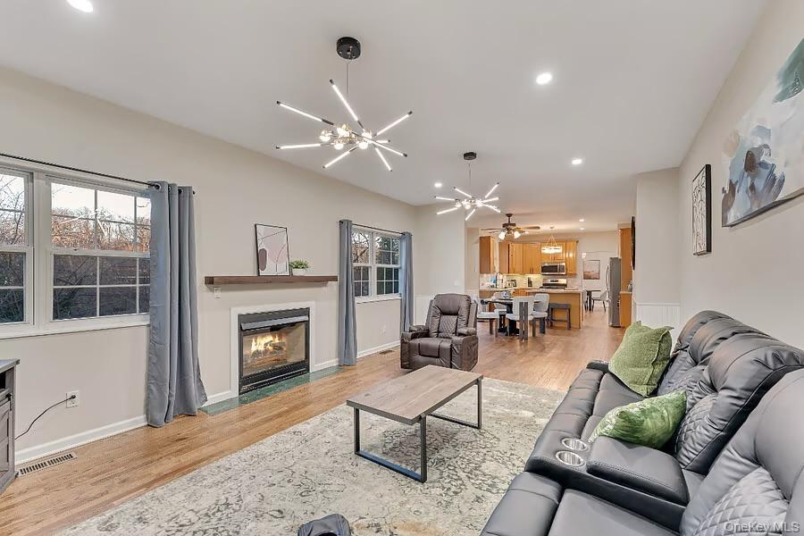 #3 photo, 33 E Potter Lane, Halesite , NY 11743