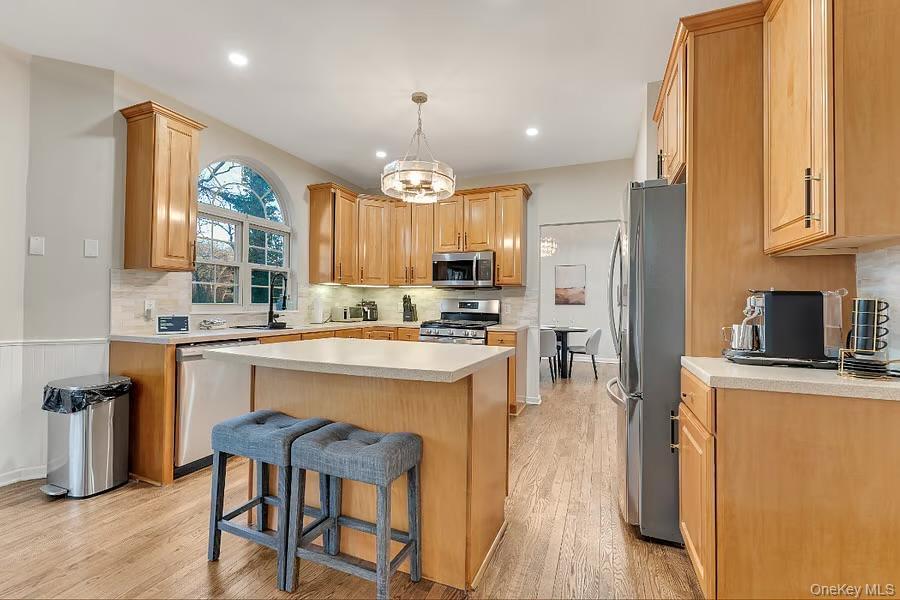 #6 photo, 33 E Potter Lane, Halesite , NY 11743